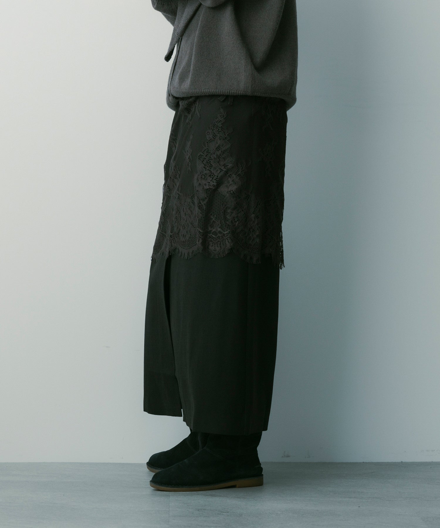 フロントスリットスカート