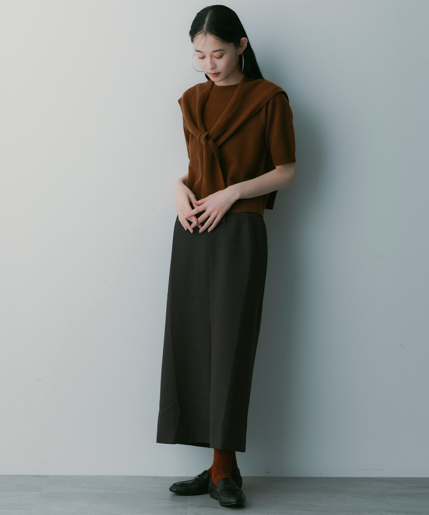 フロントスリットスカート