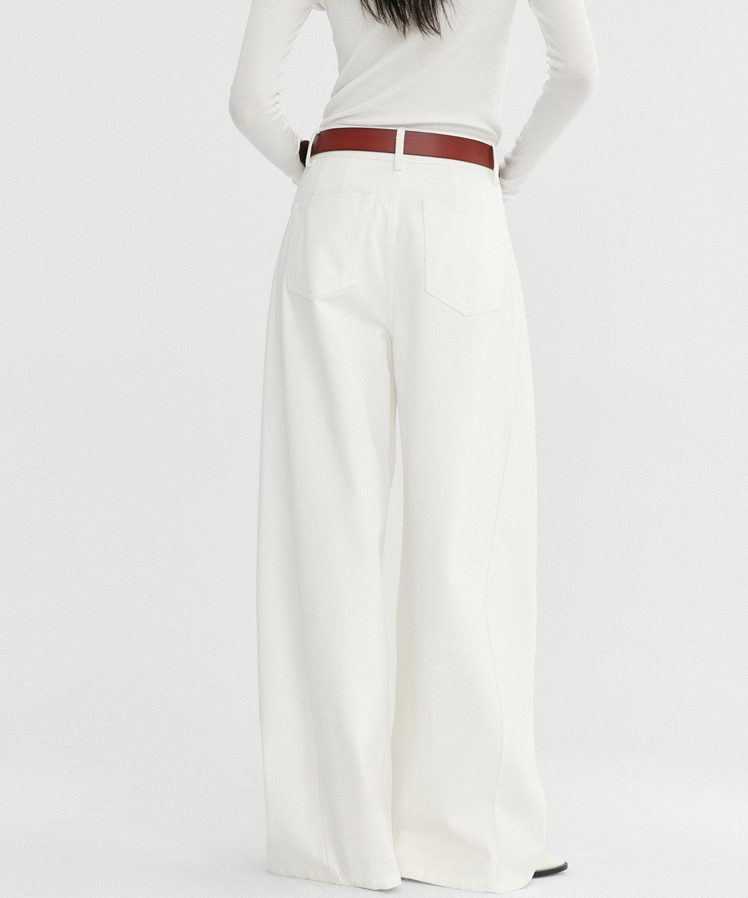 ホワイトデニム ワイドパンツ