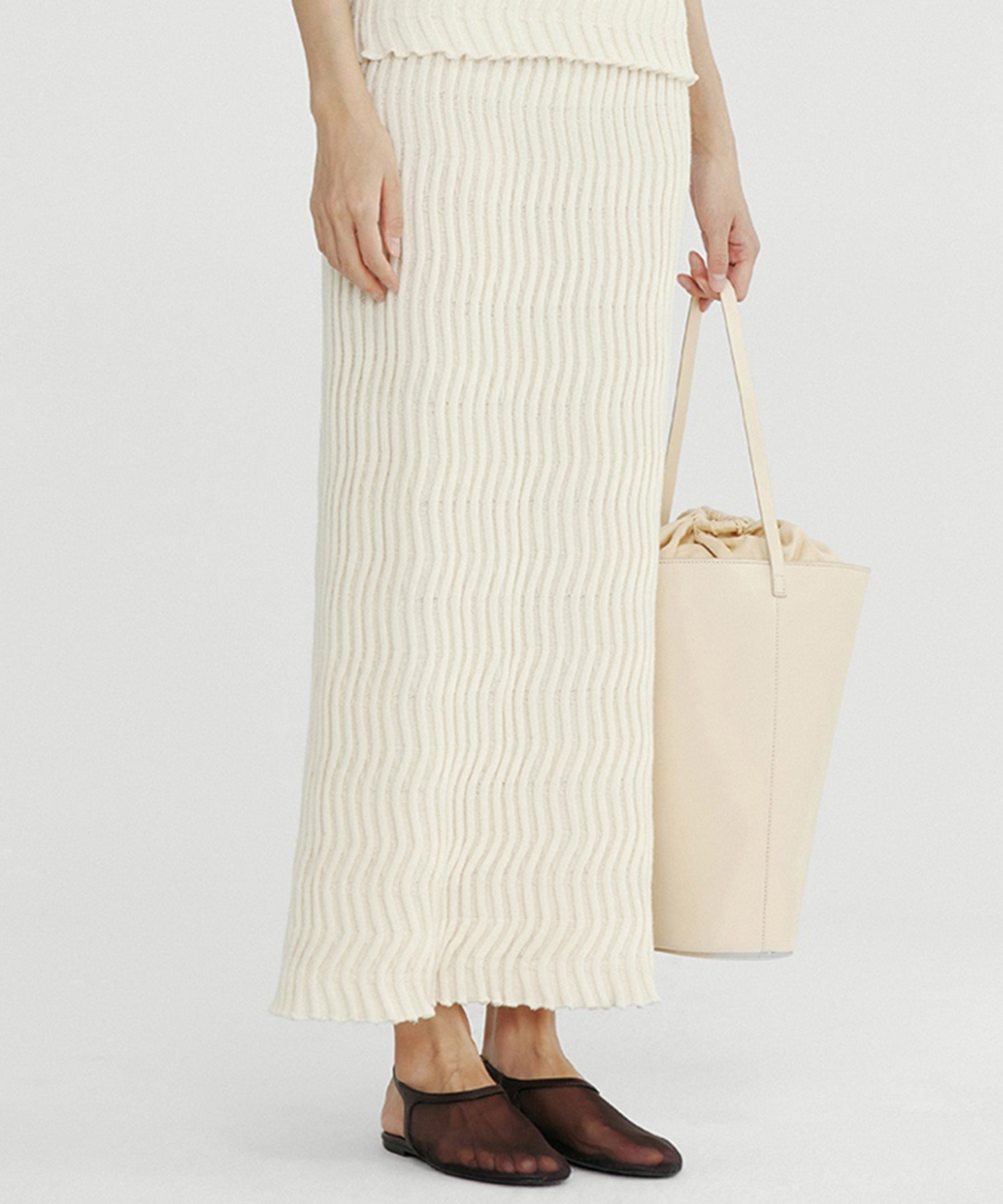 ウェービーニットスカート