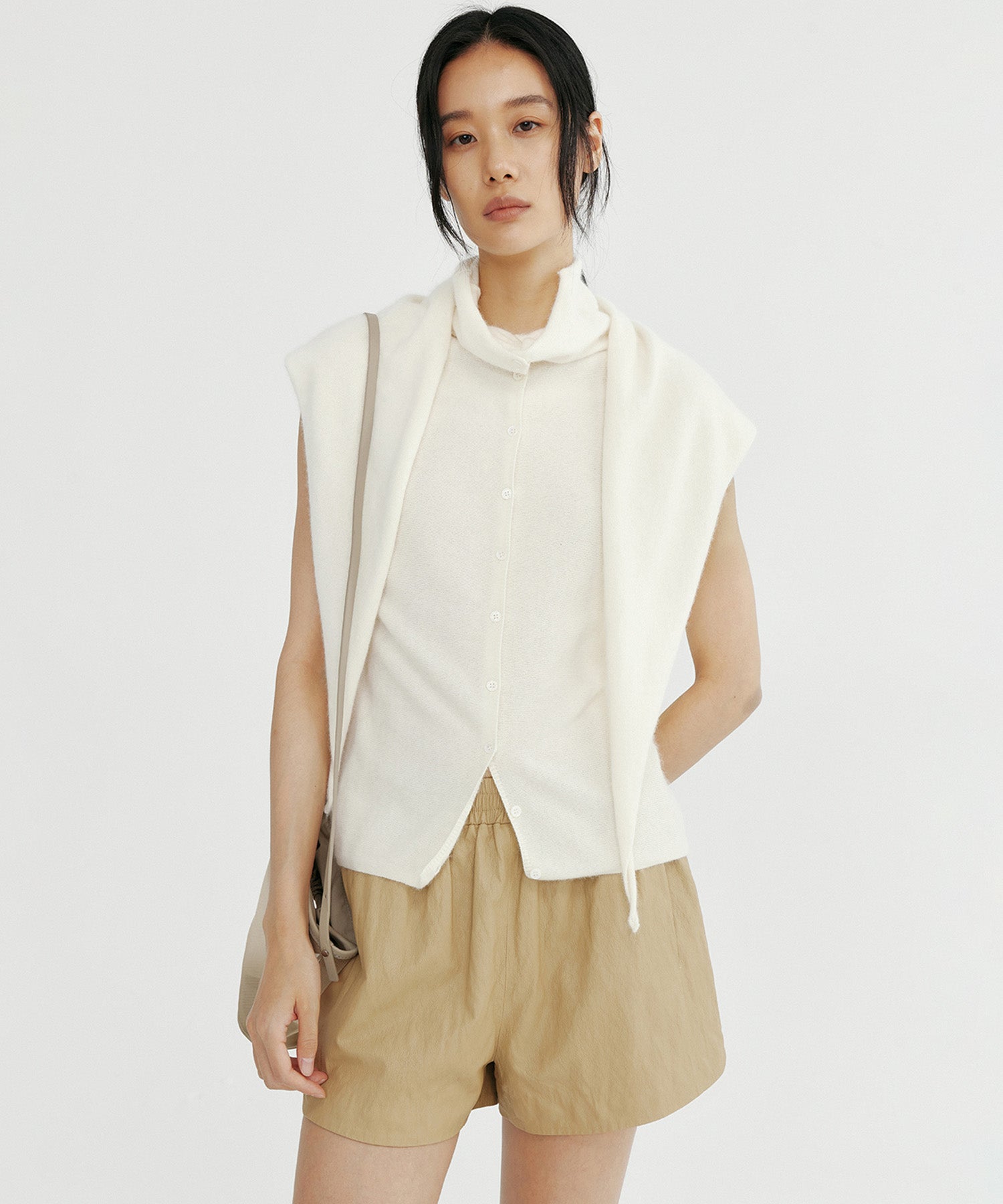 シンセティックレザー ショートパンツ