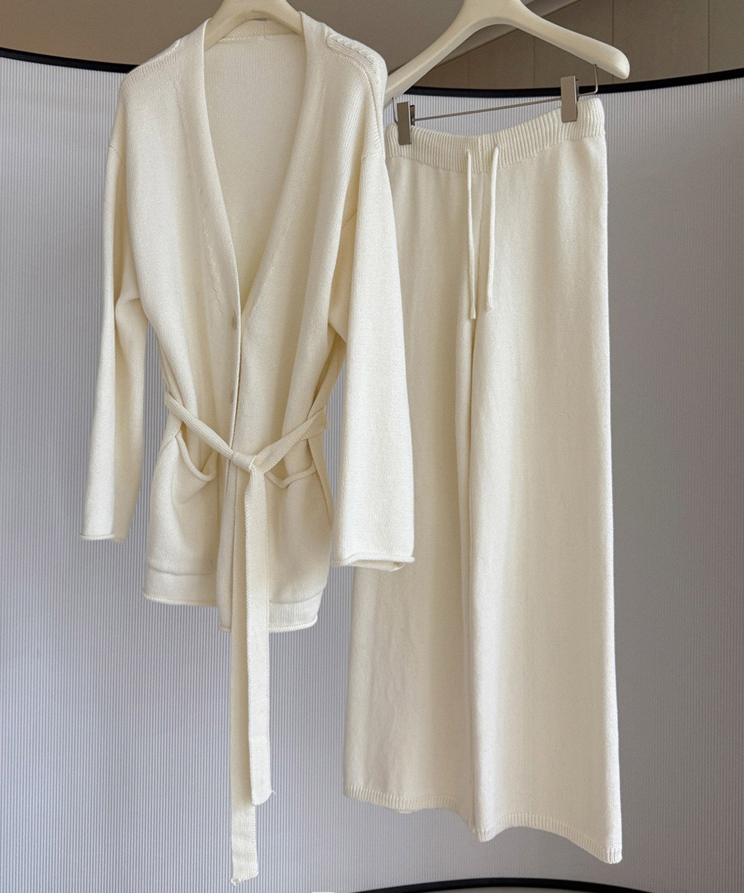 【12月上旬お届け予約商品】カシミヤブレンド ワイドニットパンツ