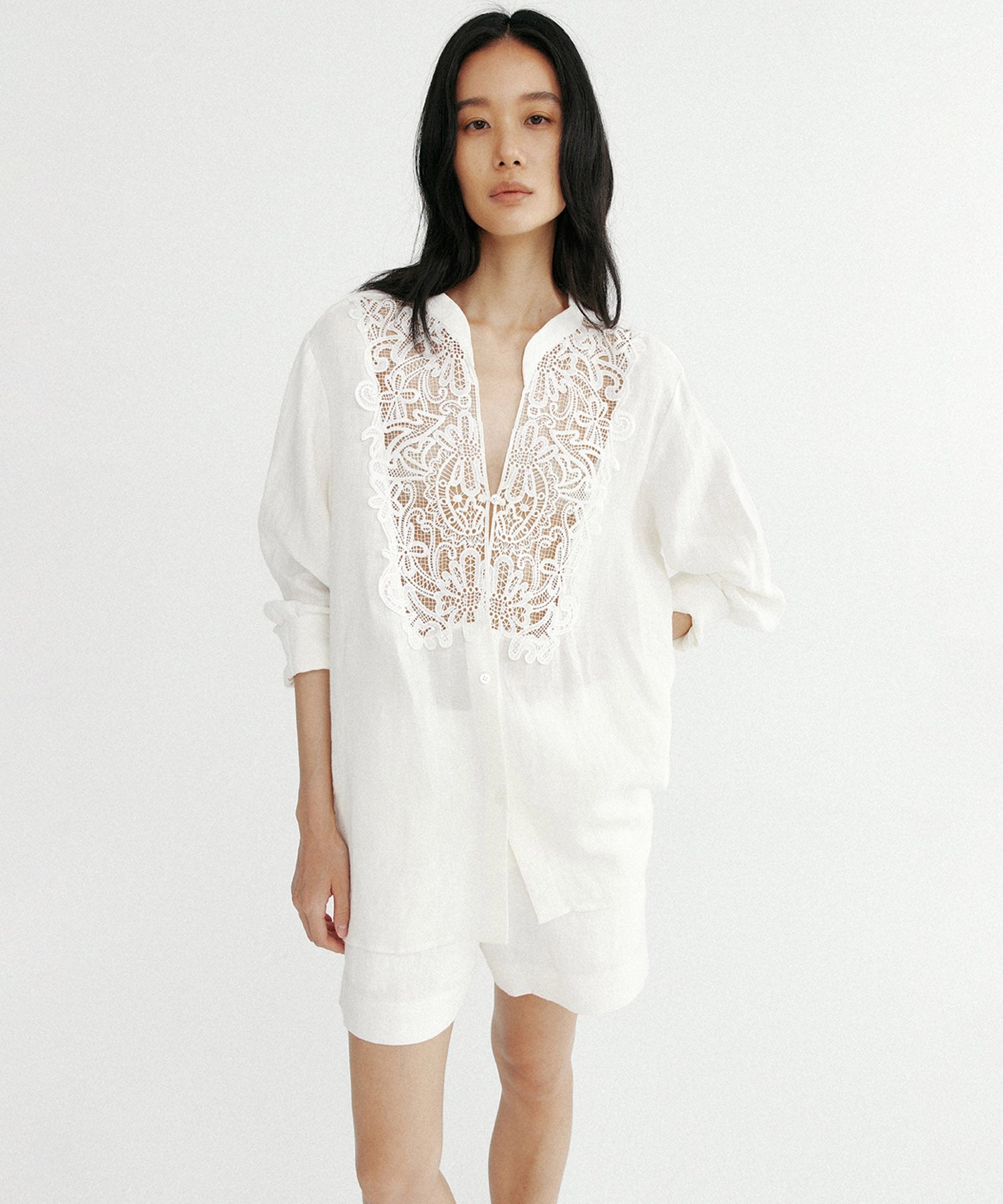 リネンレースカラーブラウス