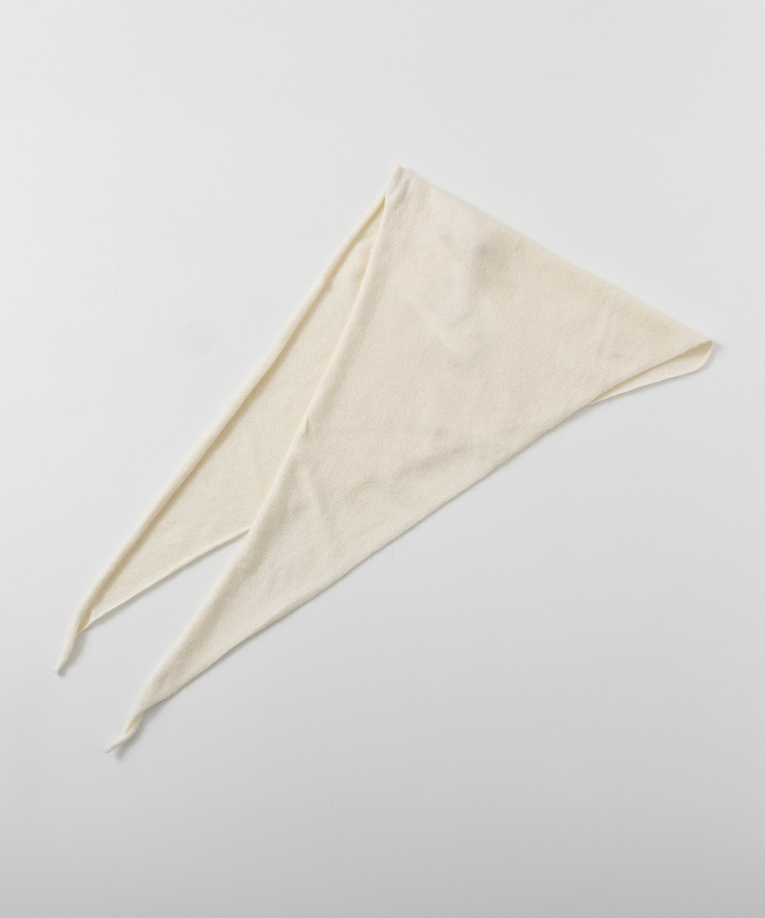 タートルネックニットベスト