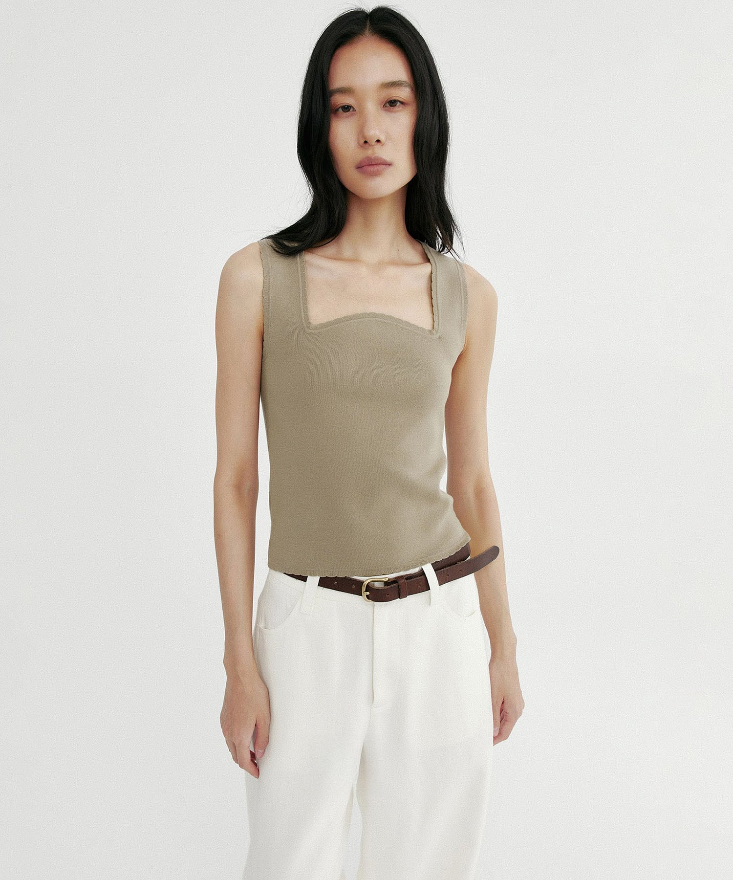 スクエアネック タンクトップ