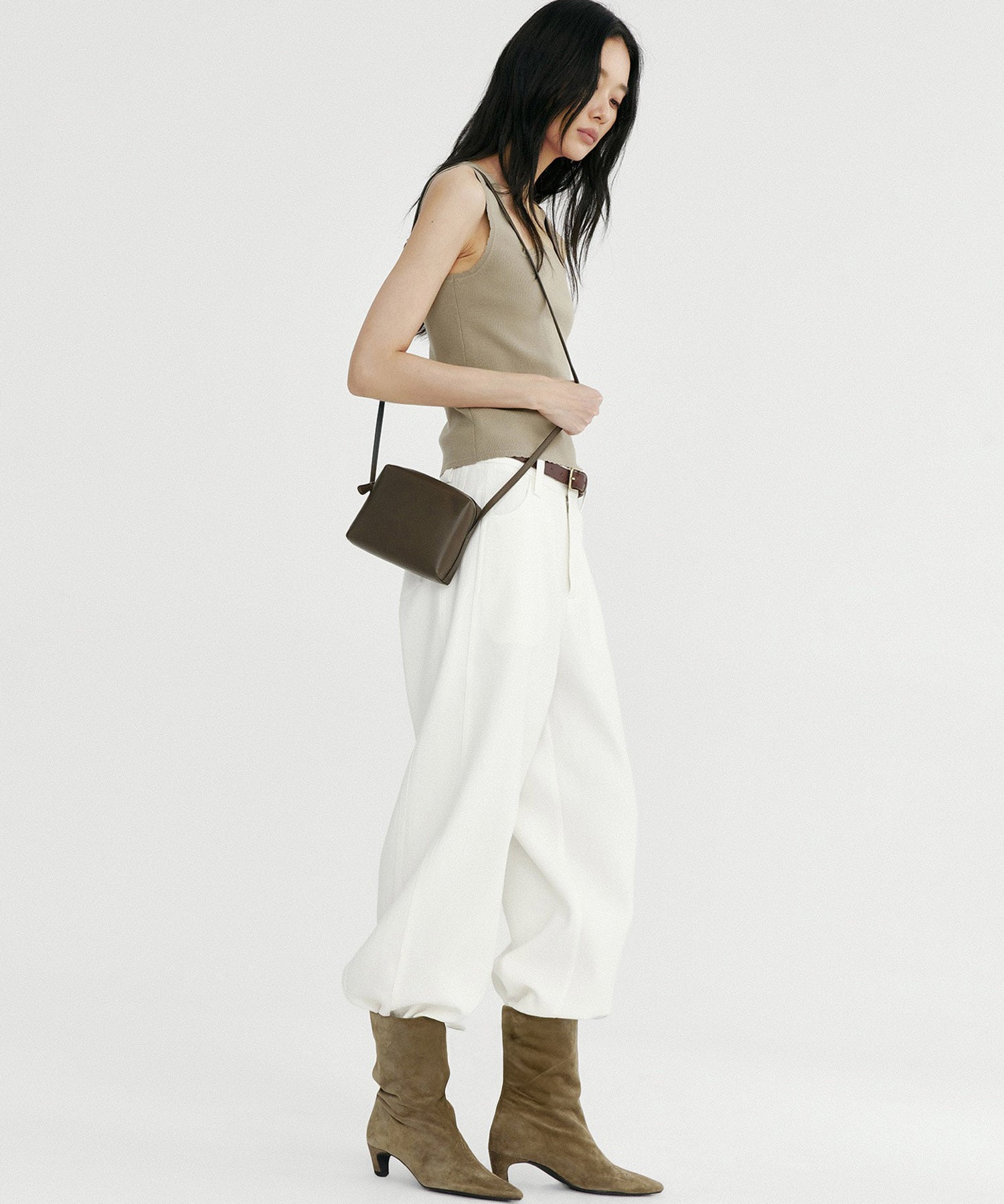 スクエアネック タンクトップ