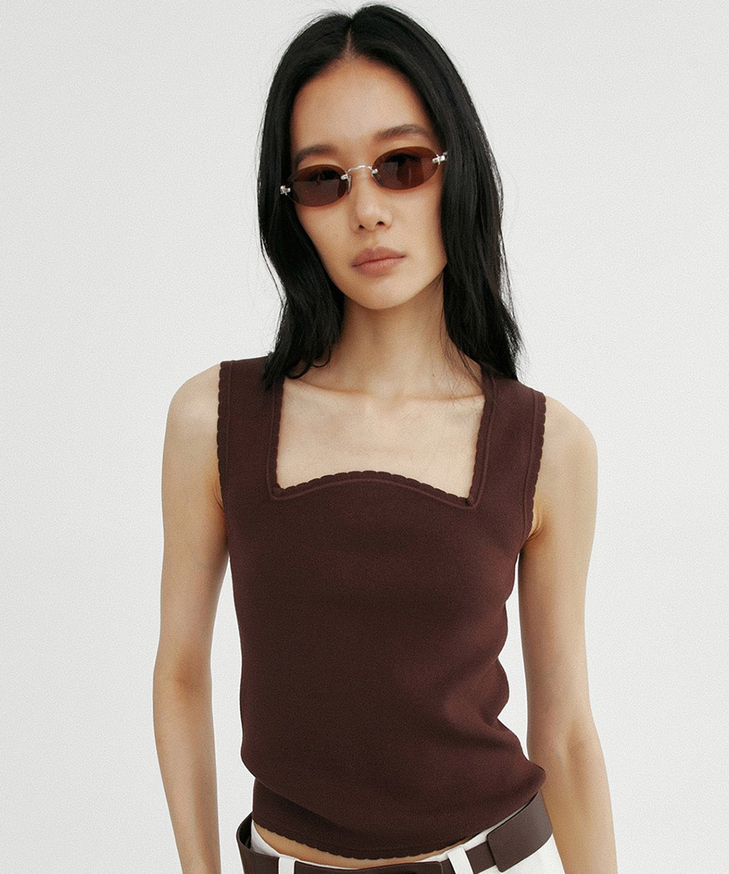 スクエアネック タンクトップ