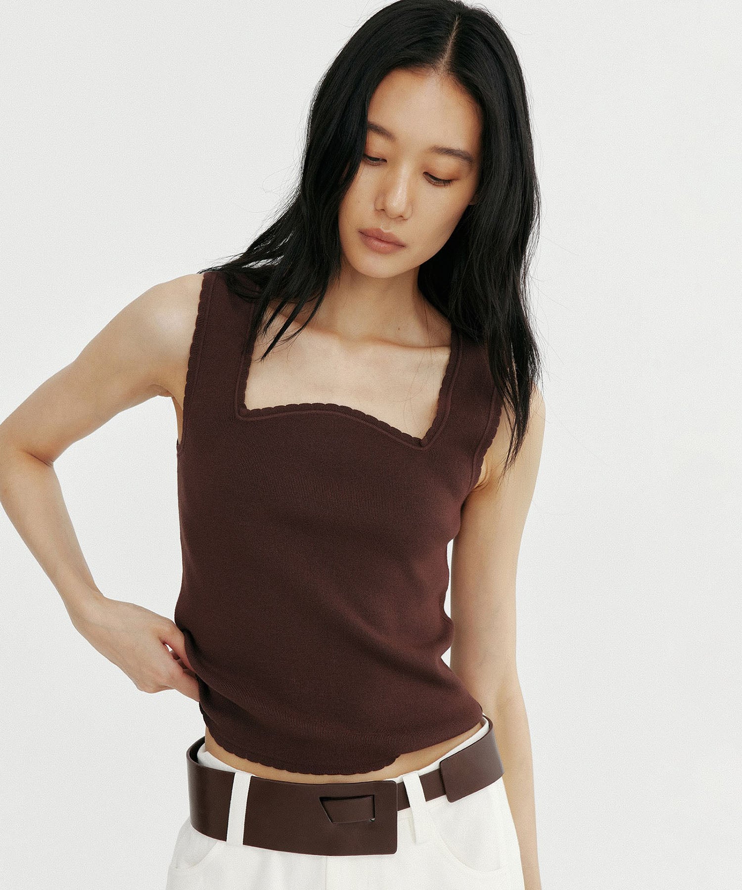 スクエアネック タンクトップ