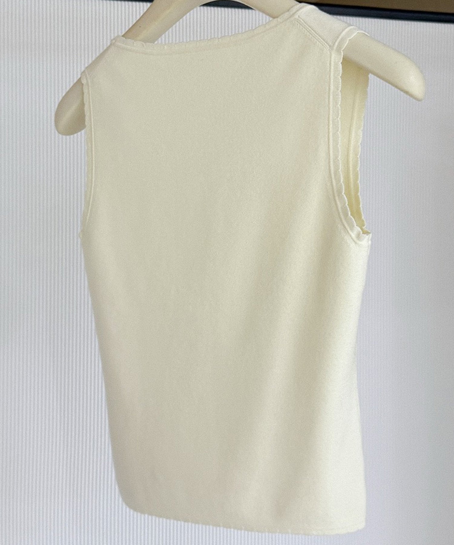 スクエアネック タンクトップ