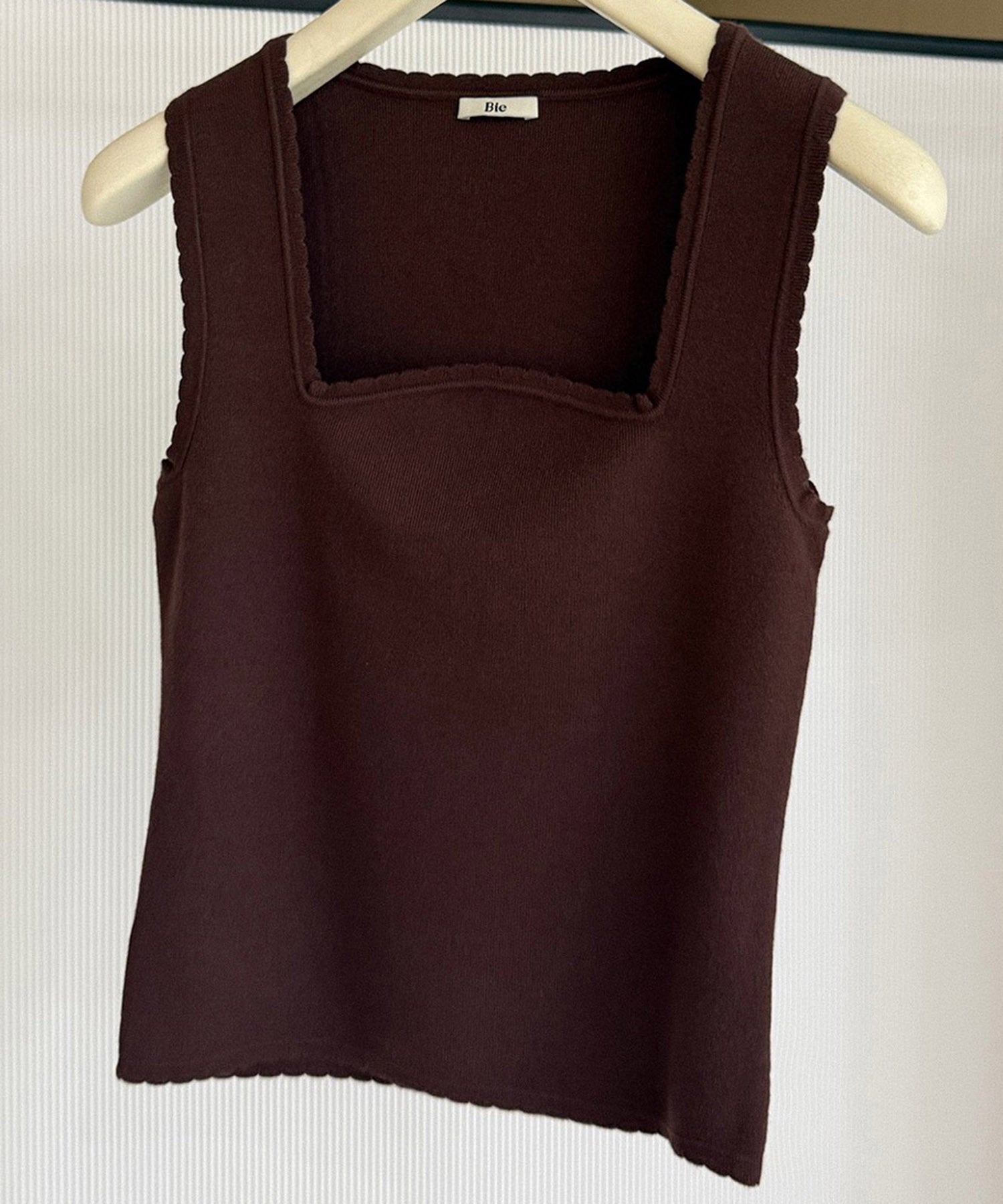 スクエアネック タンクトップ