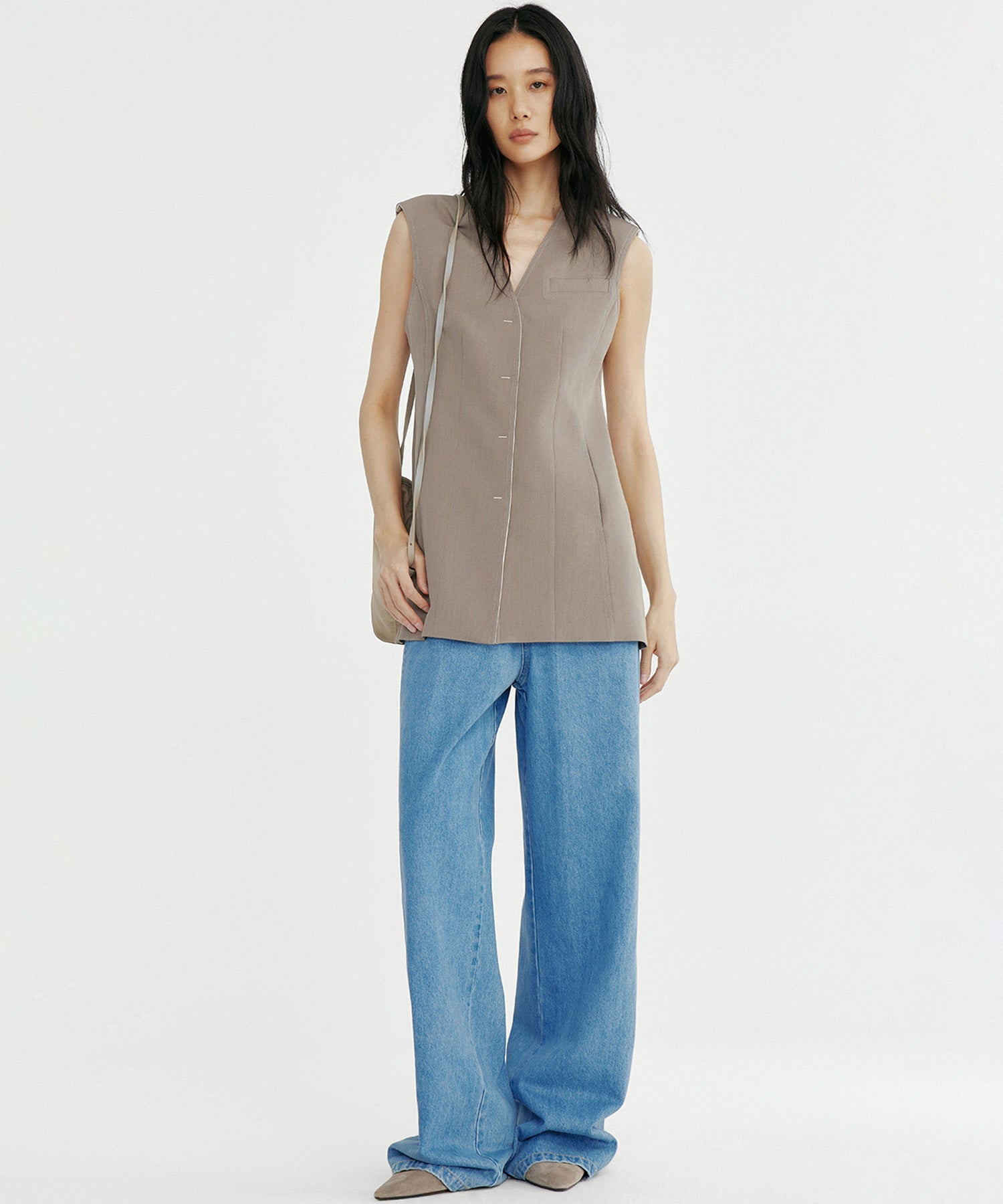 コンシャスVネックジレ