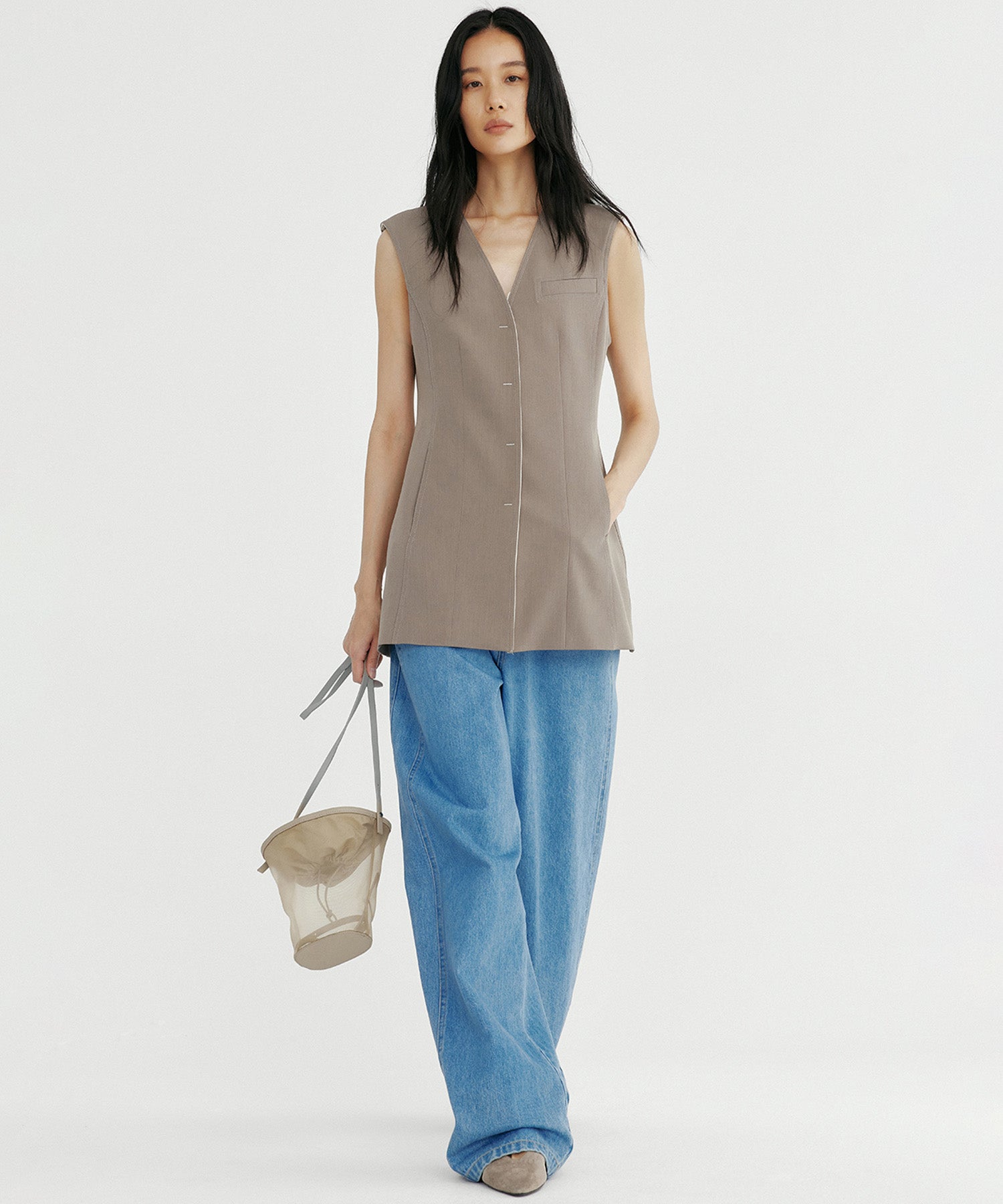 コンシャスVネックジレ