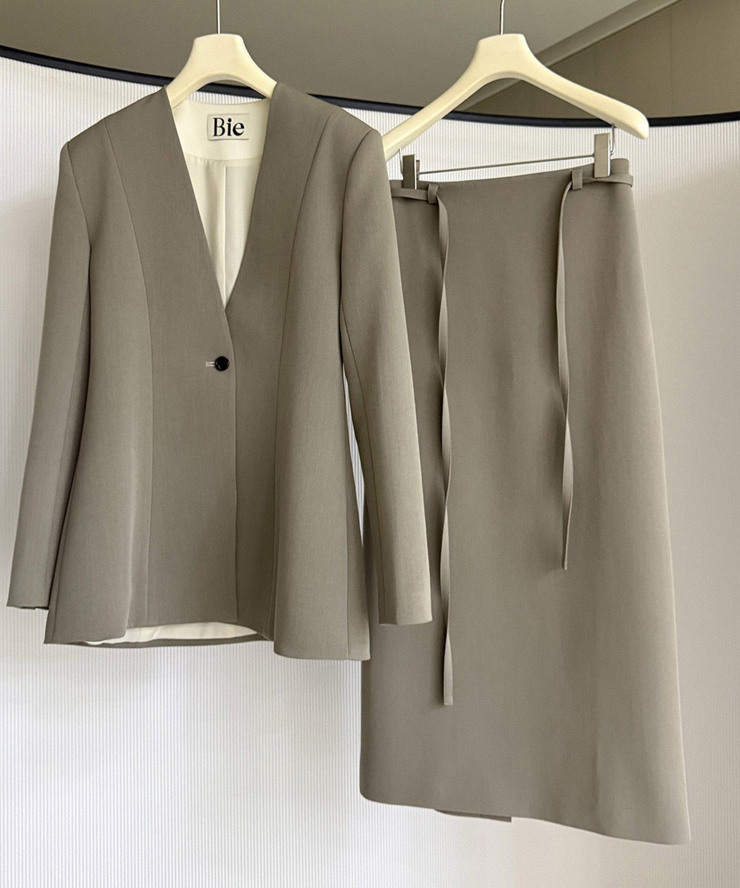 ワンボタン ノーカラージャケット