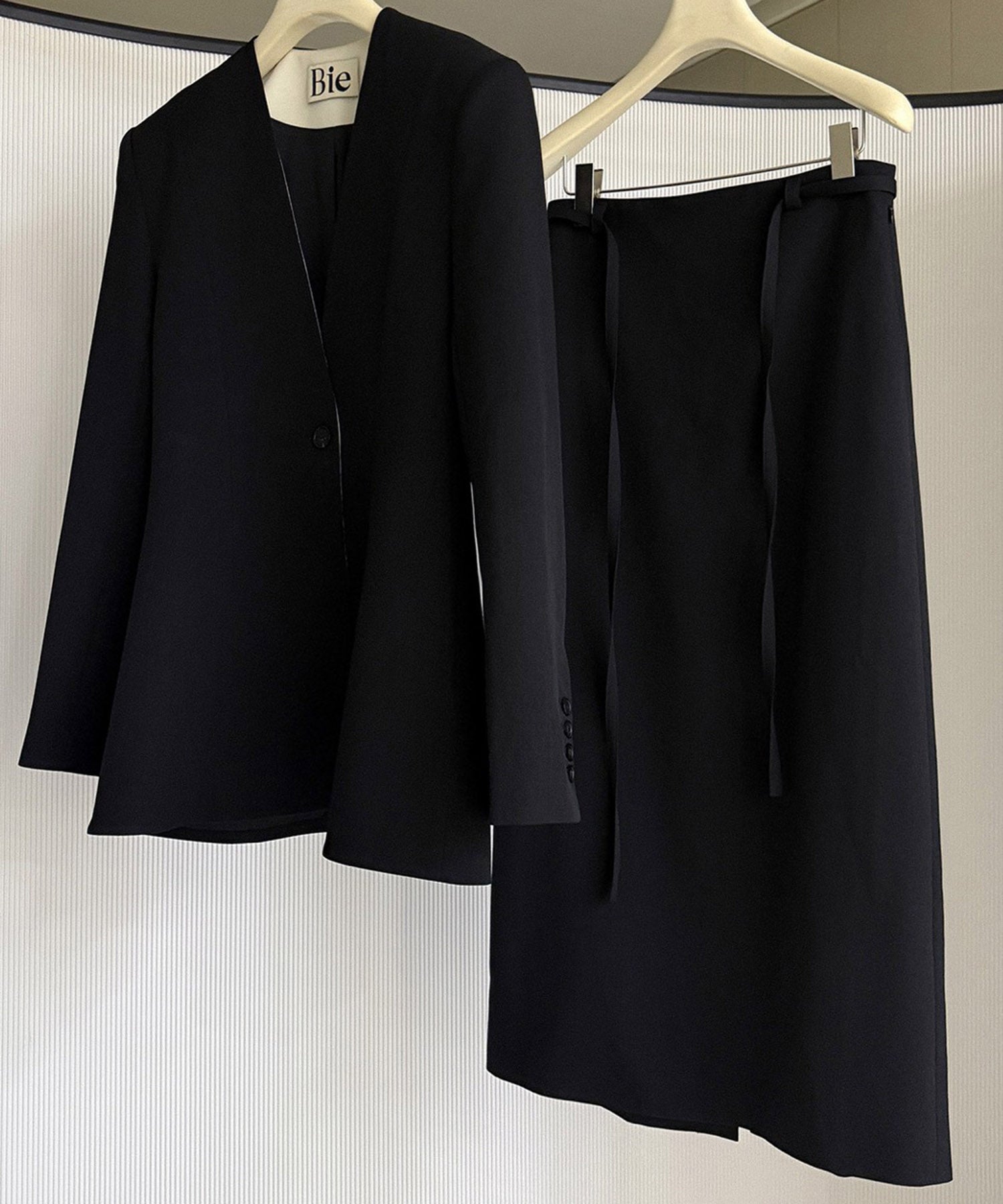 ワンボタン ノーカラージャケット