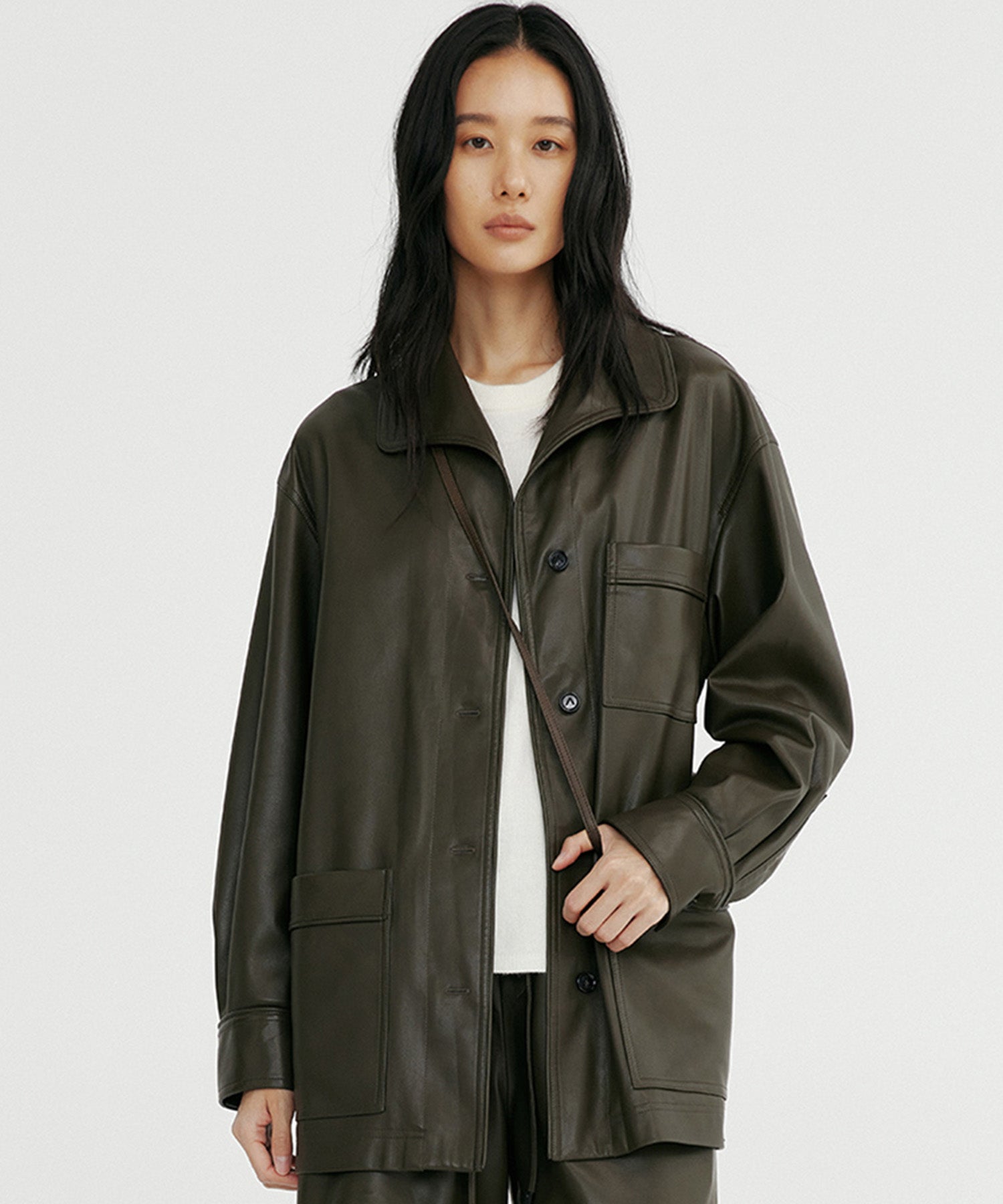 オープンカラーレザーライクジャケット