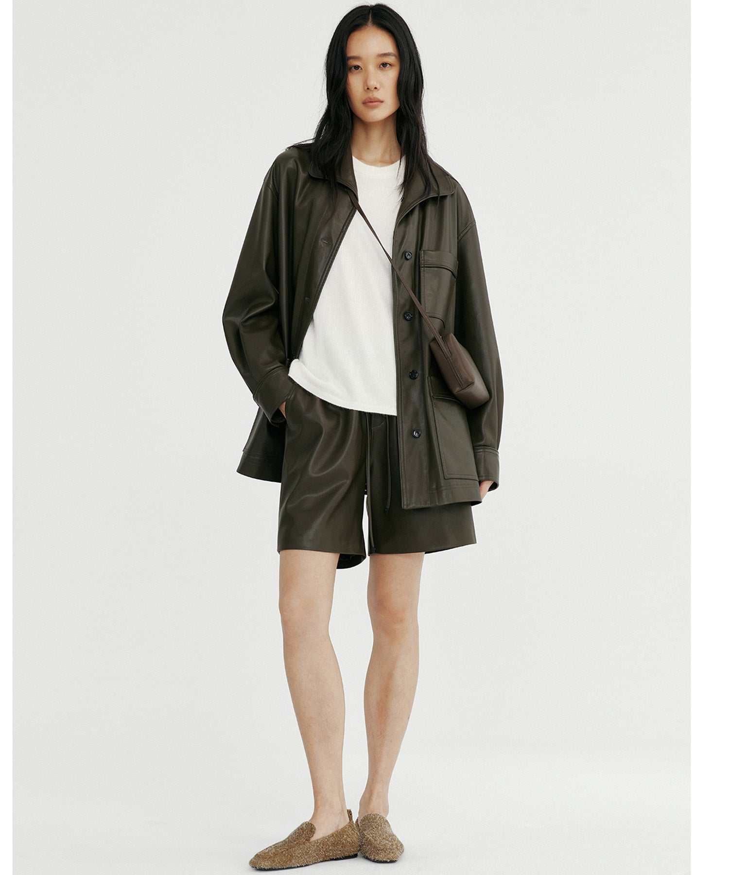 オープンカラーレザーライクジャケット