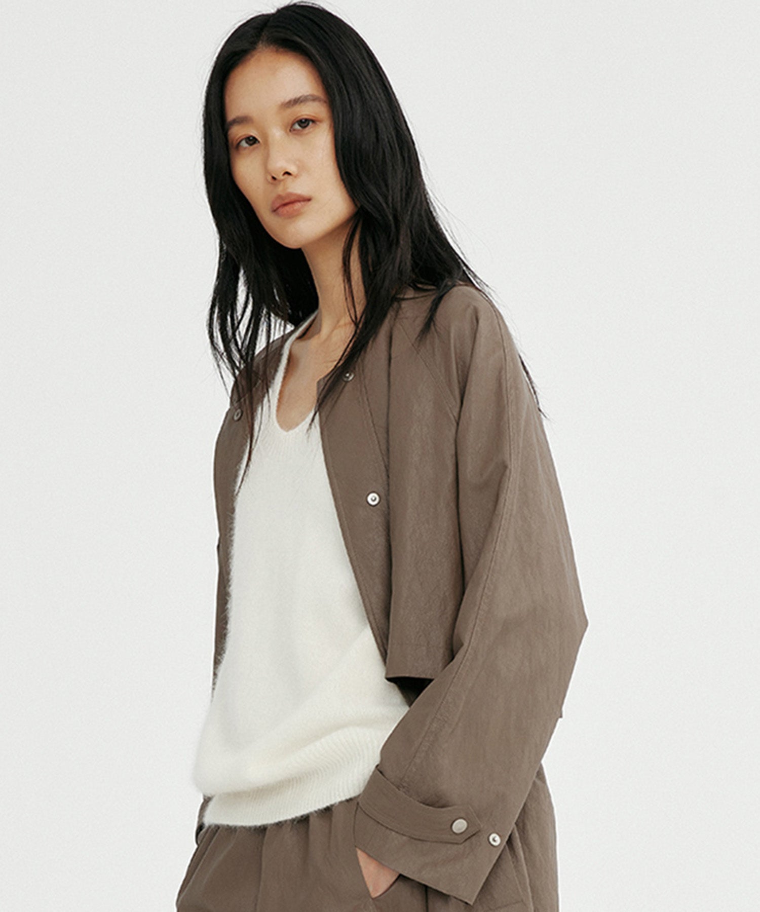 シンセティックレザー ノーカラーロングコート