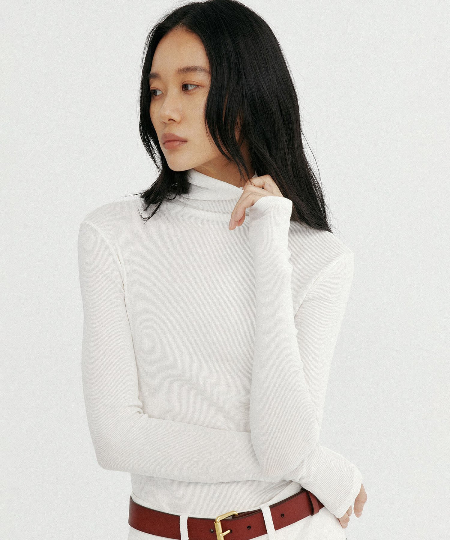 タートルネックリブトップス