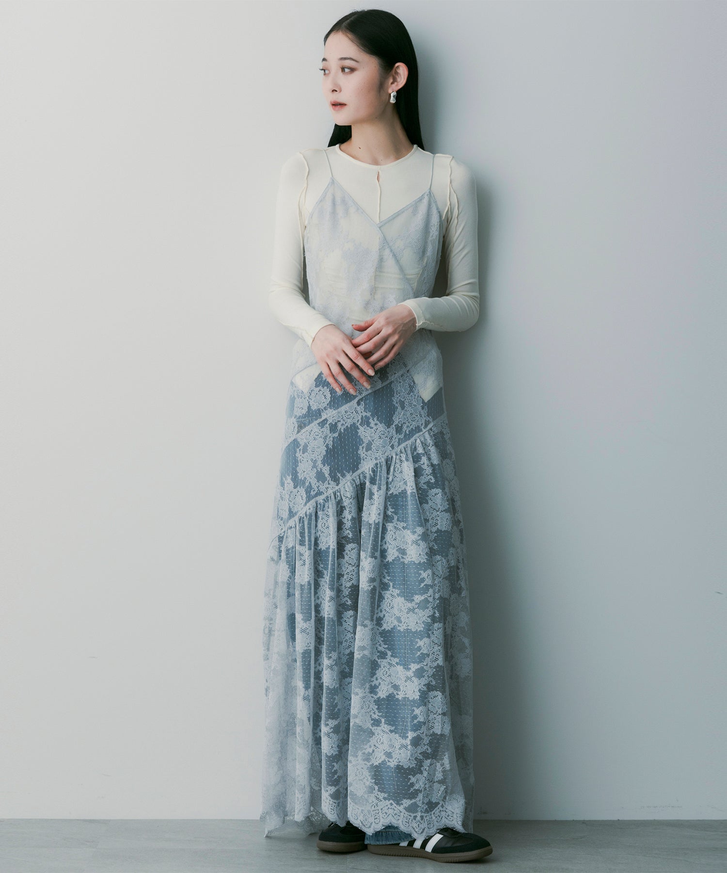 総レースマーメイドドレス