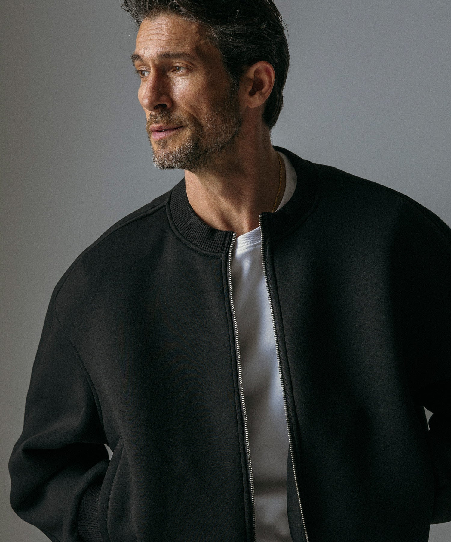 クルーネックジップブルゾン