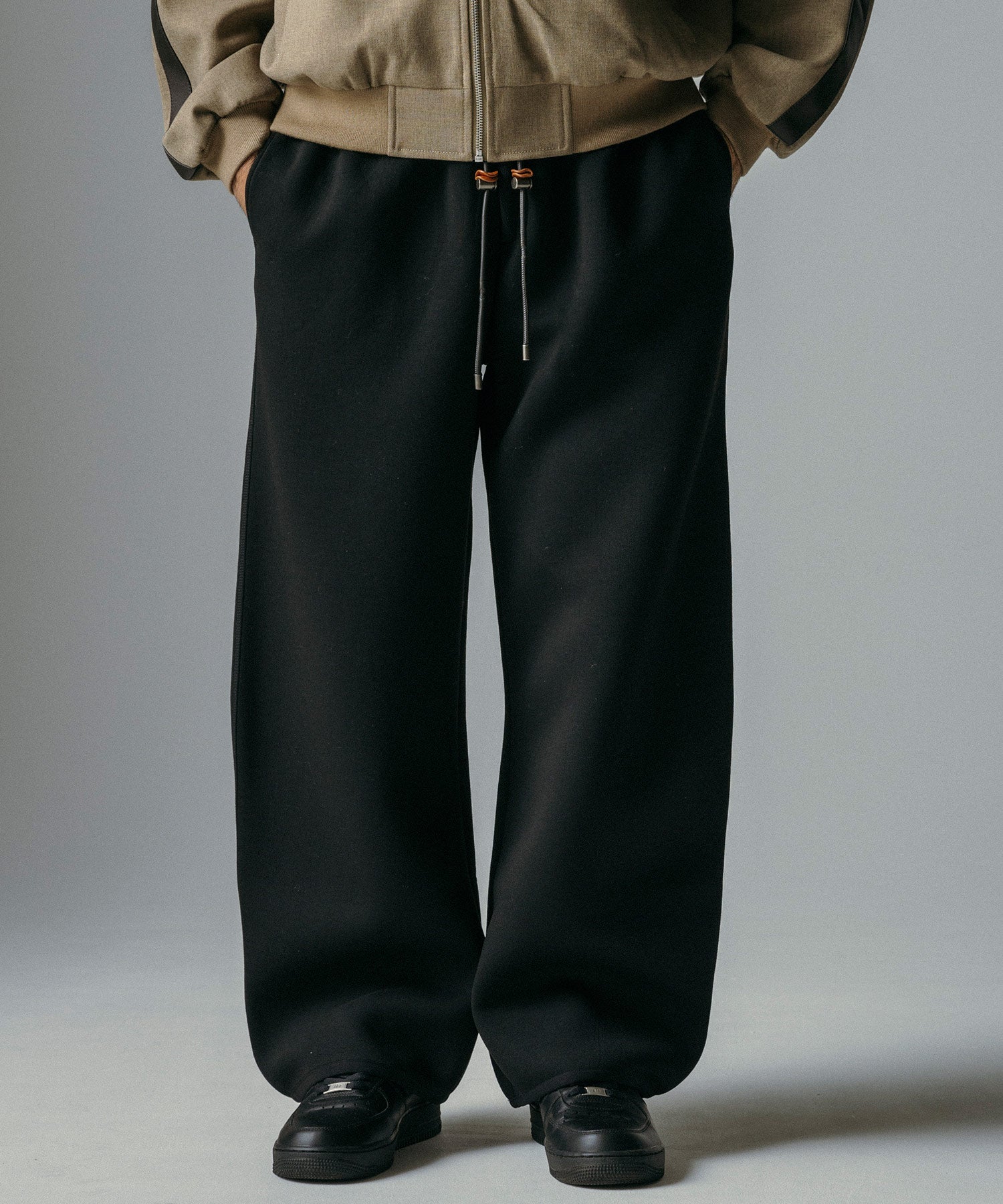 リラックス ワイドドロストパンツ