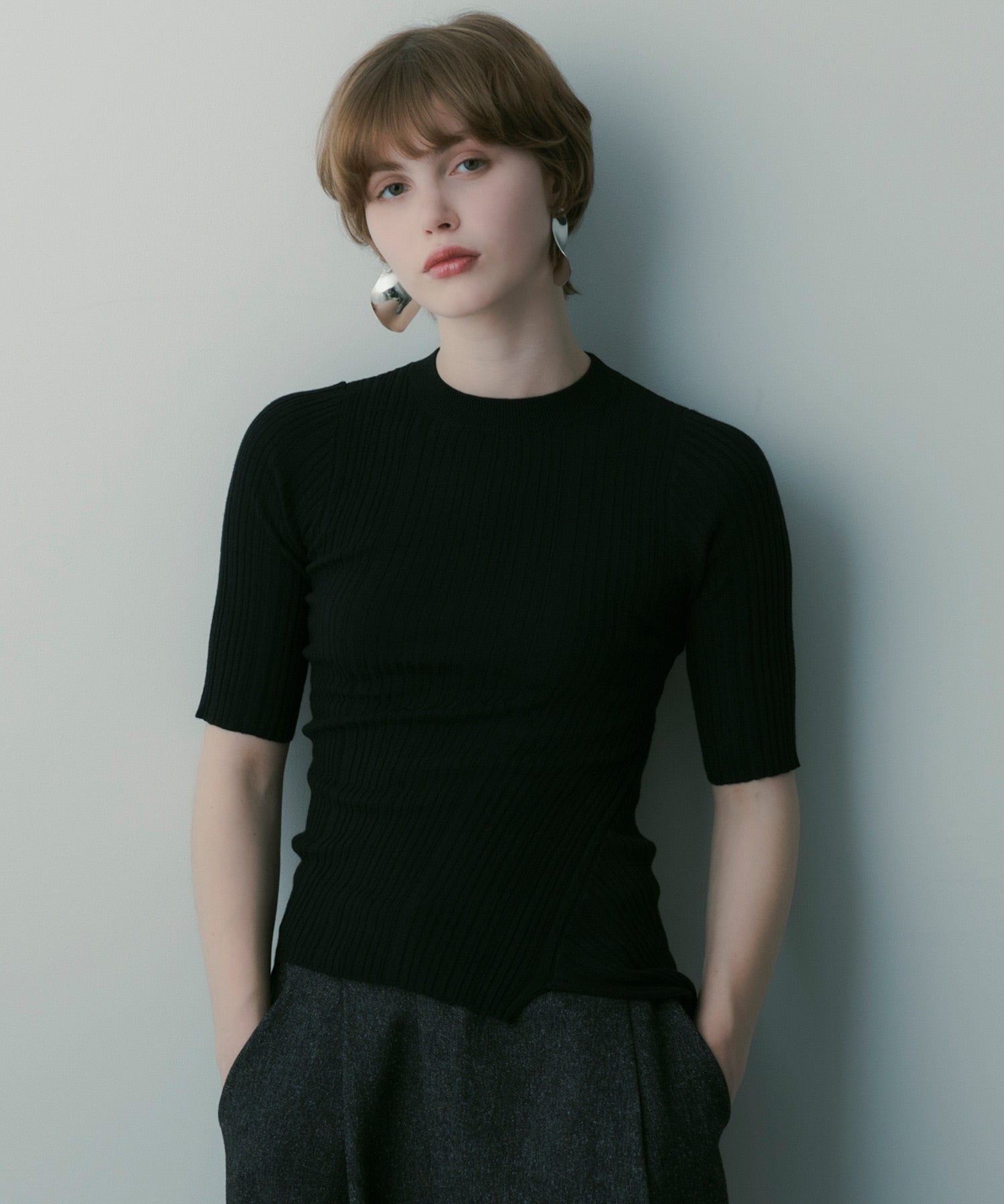 【3月中旬お届け予約商品】アシンメトリー ニットトップス