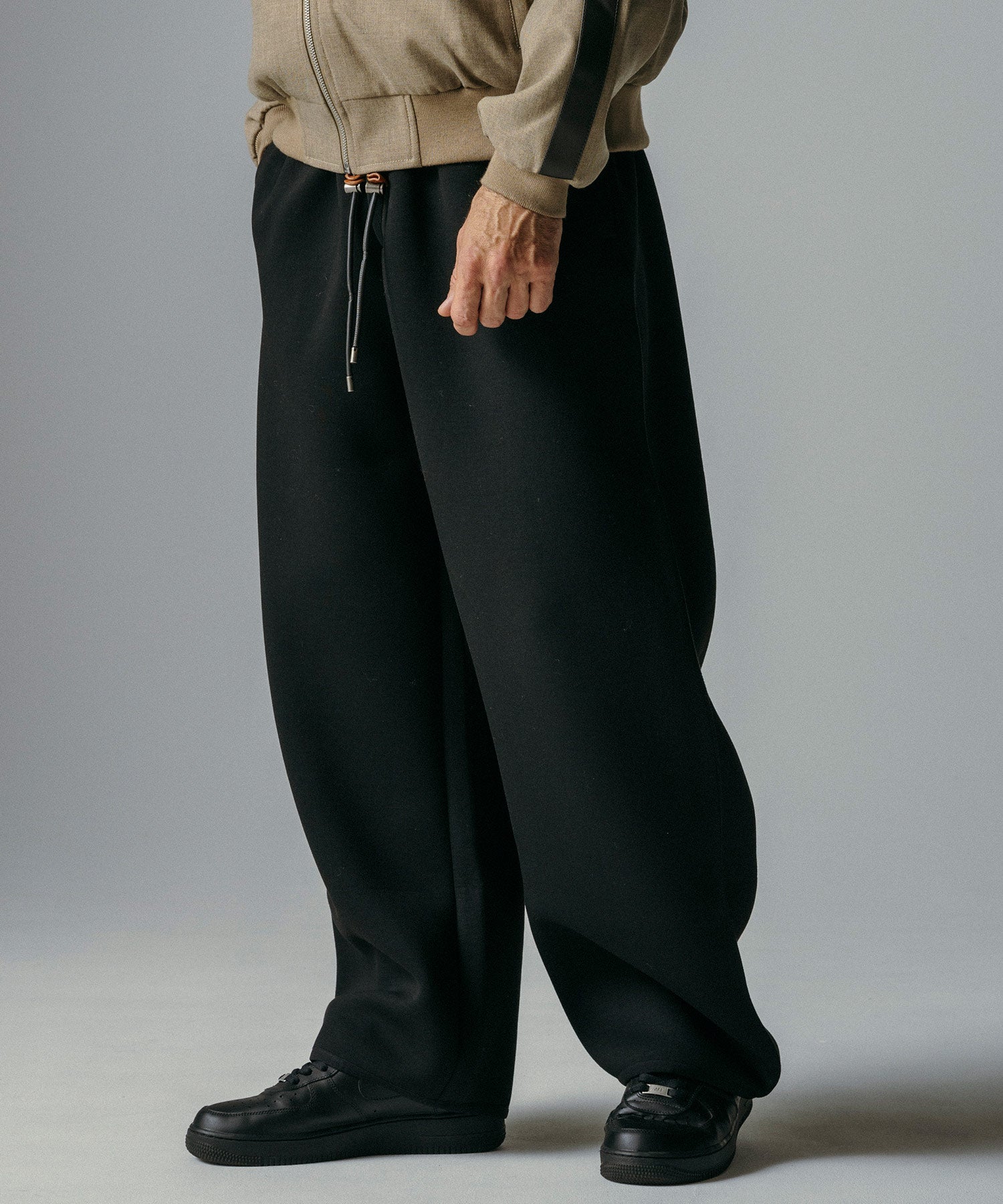 リラックス ワイドドロストパンツ