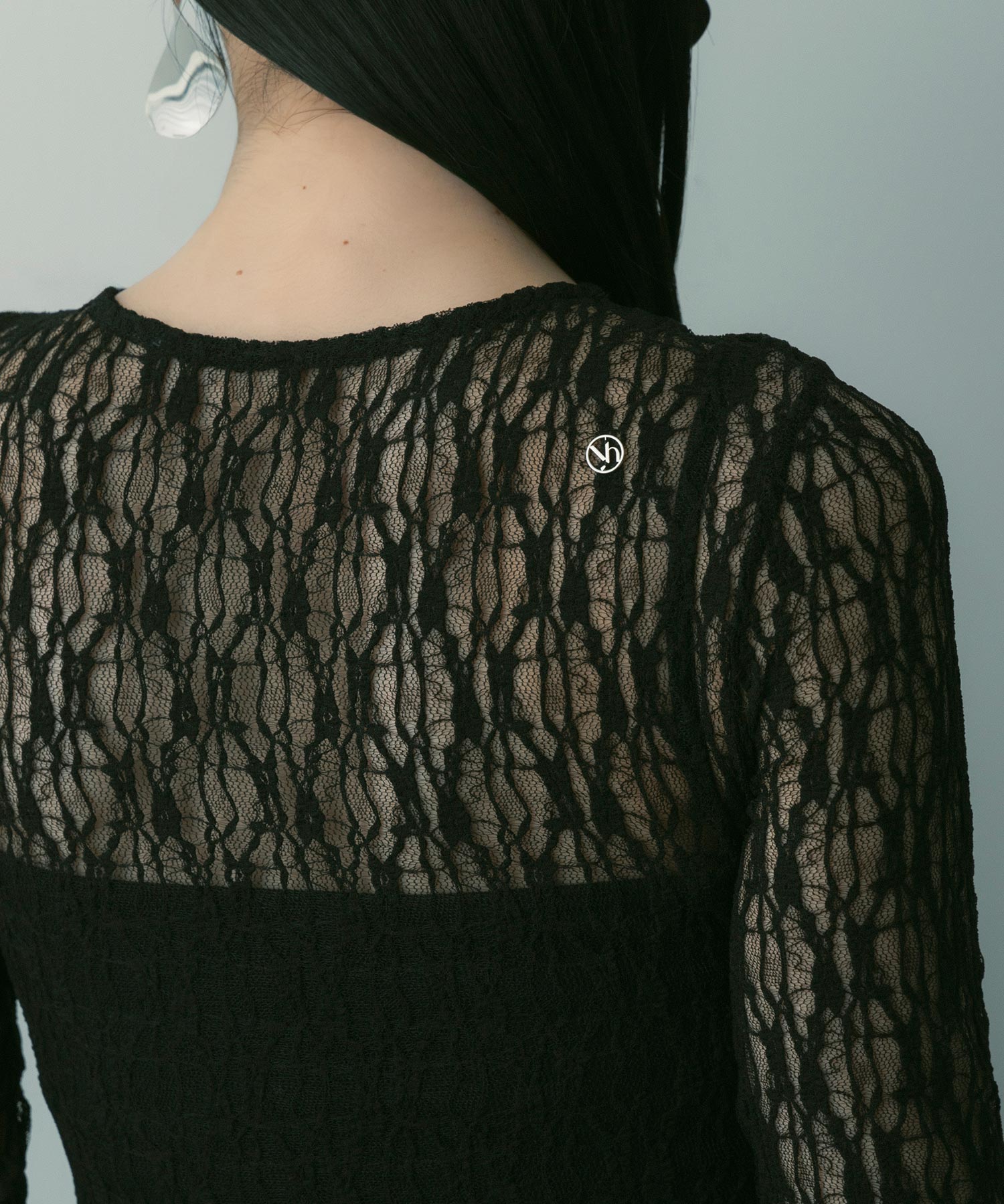 ロングスリーブレーストップス