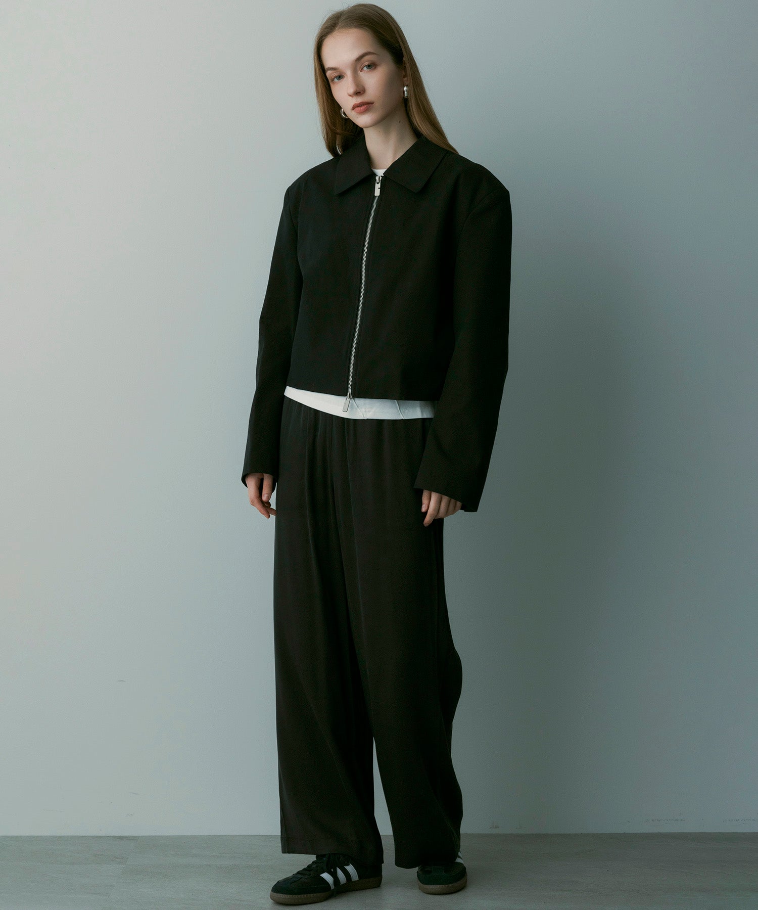 クロップドジップジャケット