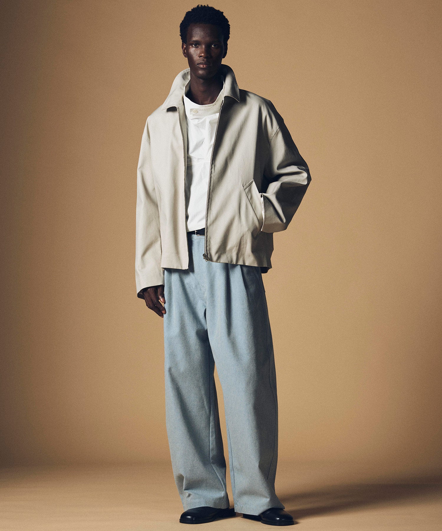 ハイウエスト ツータックワイドパンツ