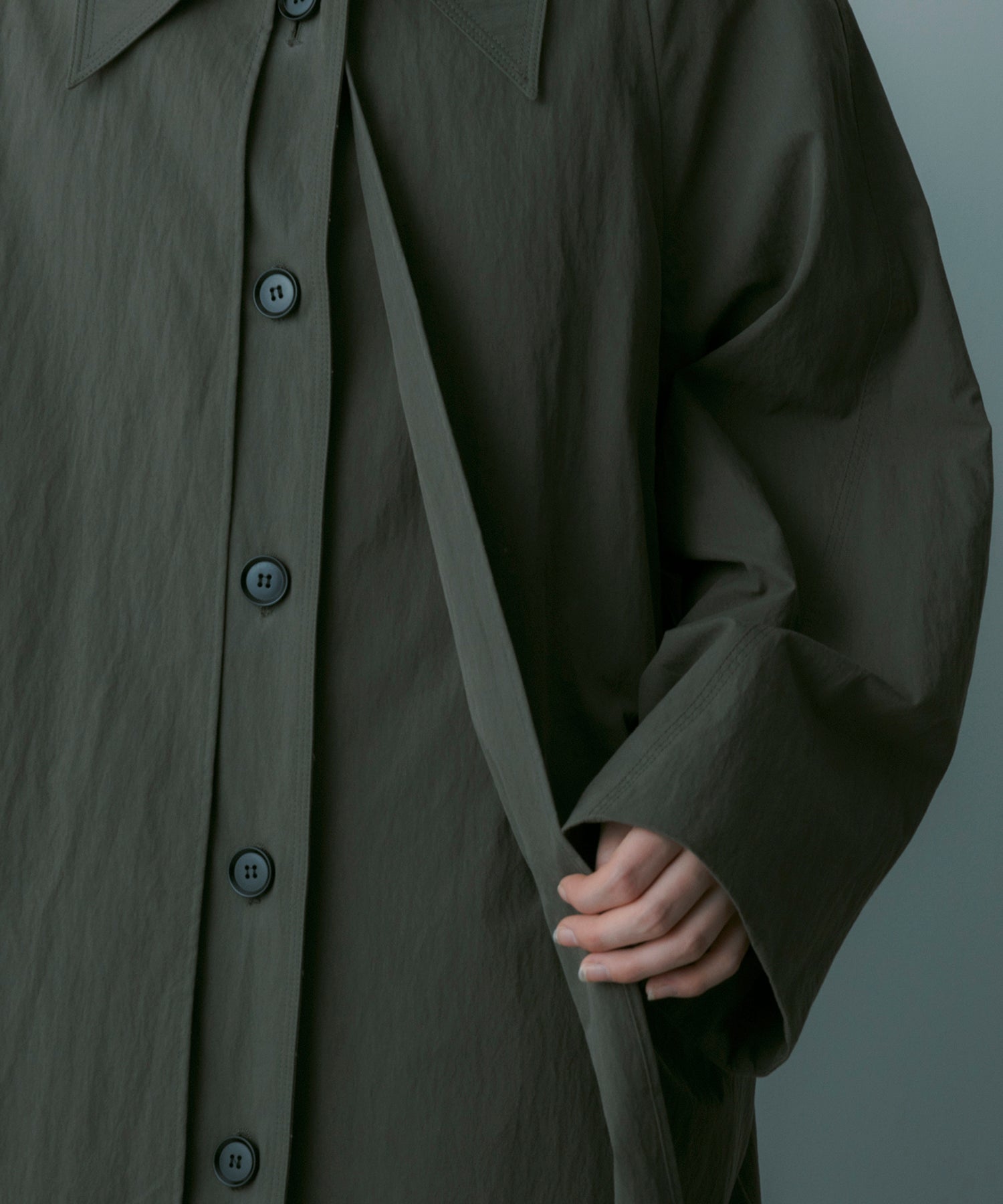 レイヤードロングコート