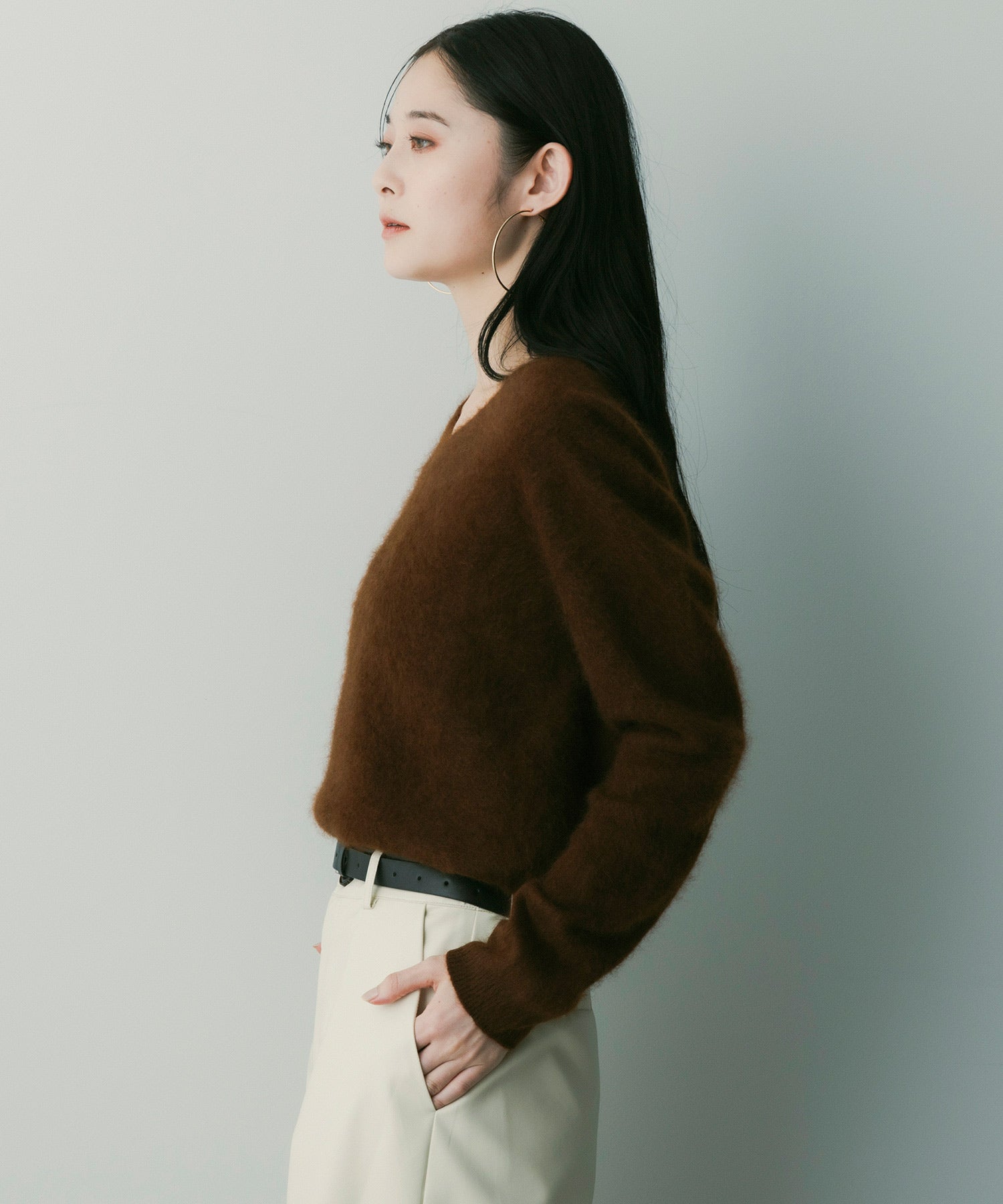 【12月上旬お届け予約商品】カシミヤブレンドVネックニット