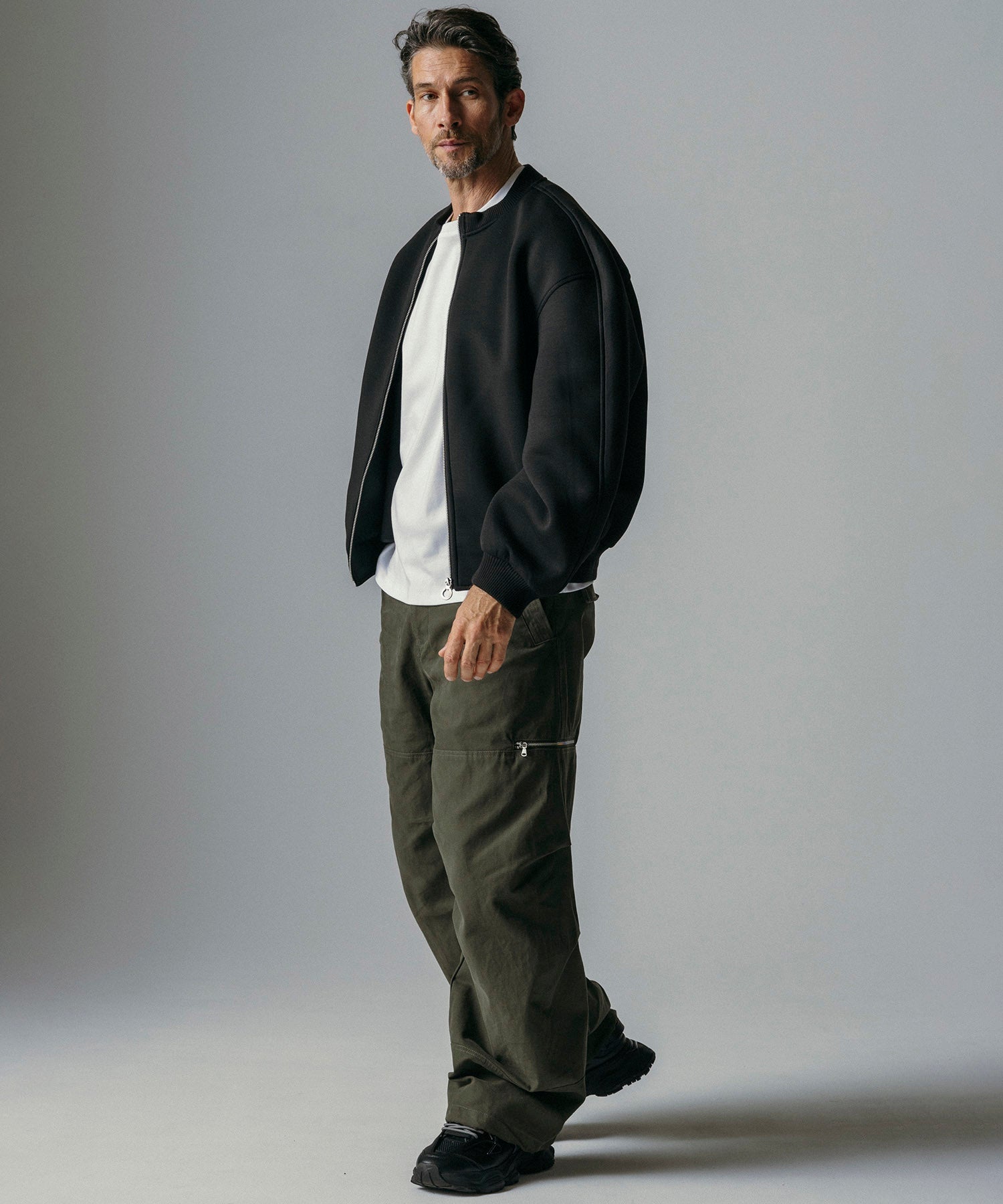 ワイドストレート カーゴパンツ