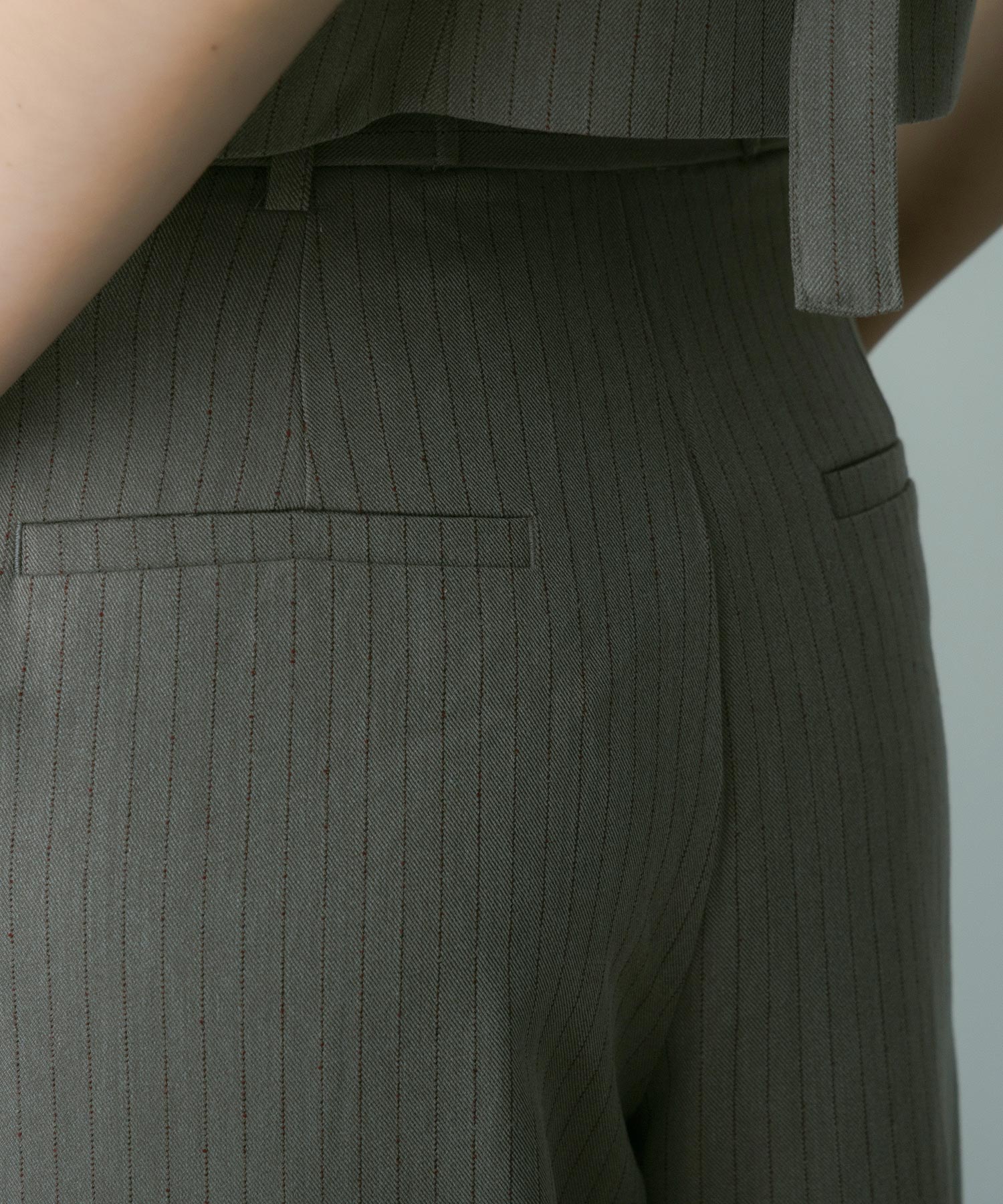 【12月中旬お届け予約商品】ストライプワイドタックスラックス