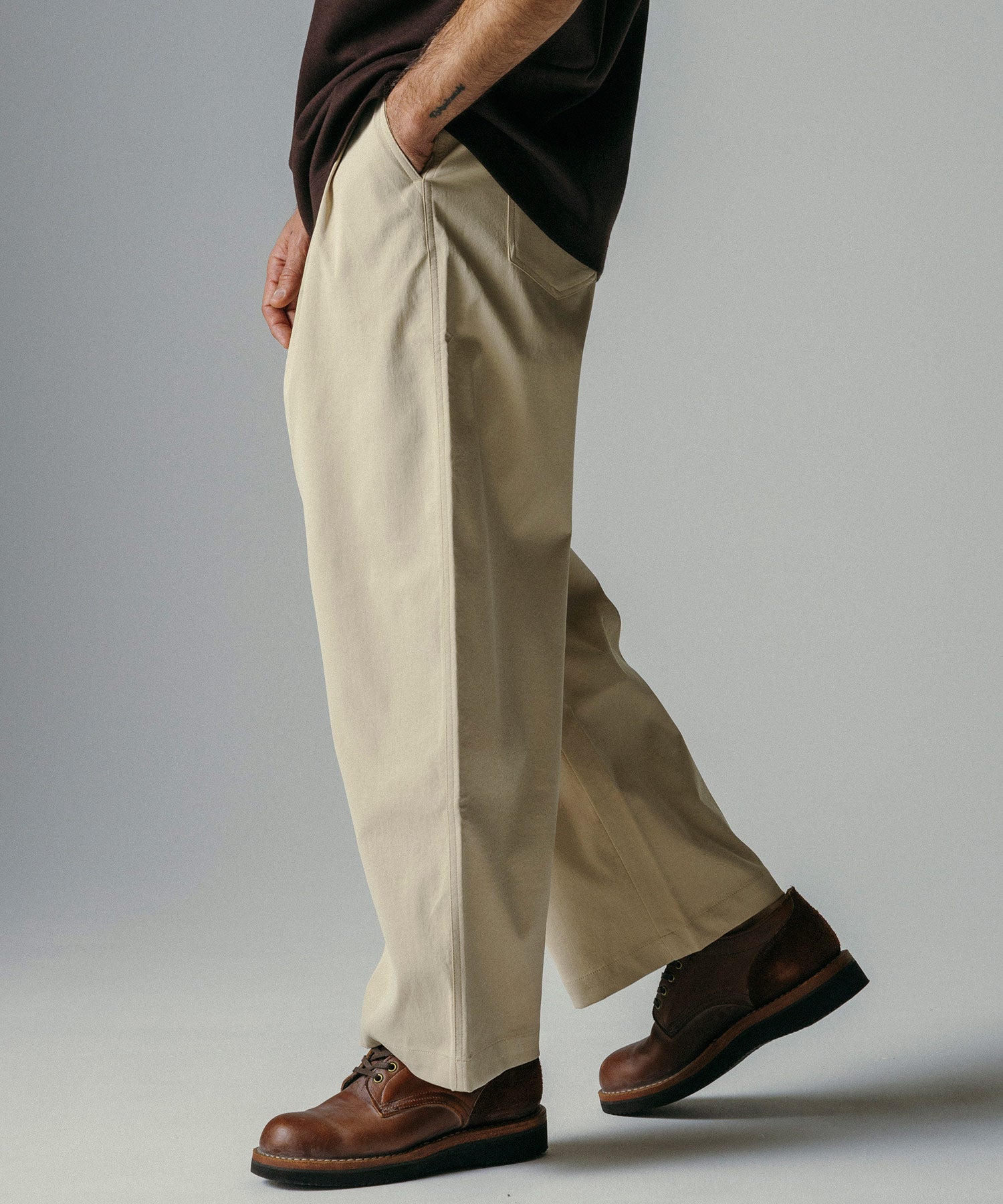 ハイウエスト ワンプリーツワイドパンツ