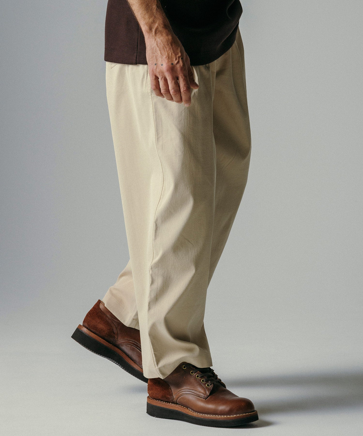 ハイウエスト ワンプリーツワイドパンツ