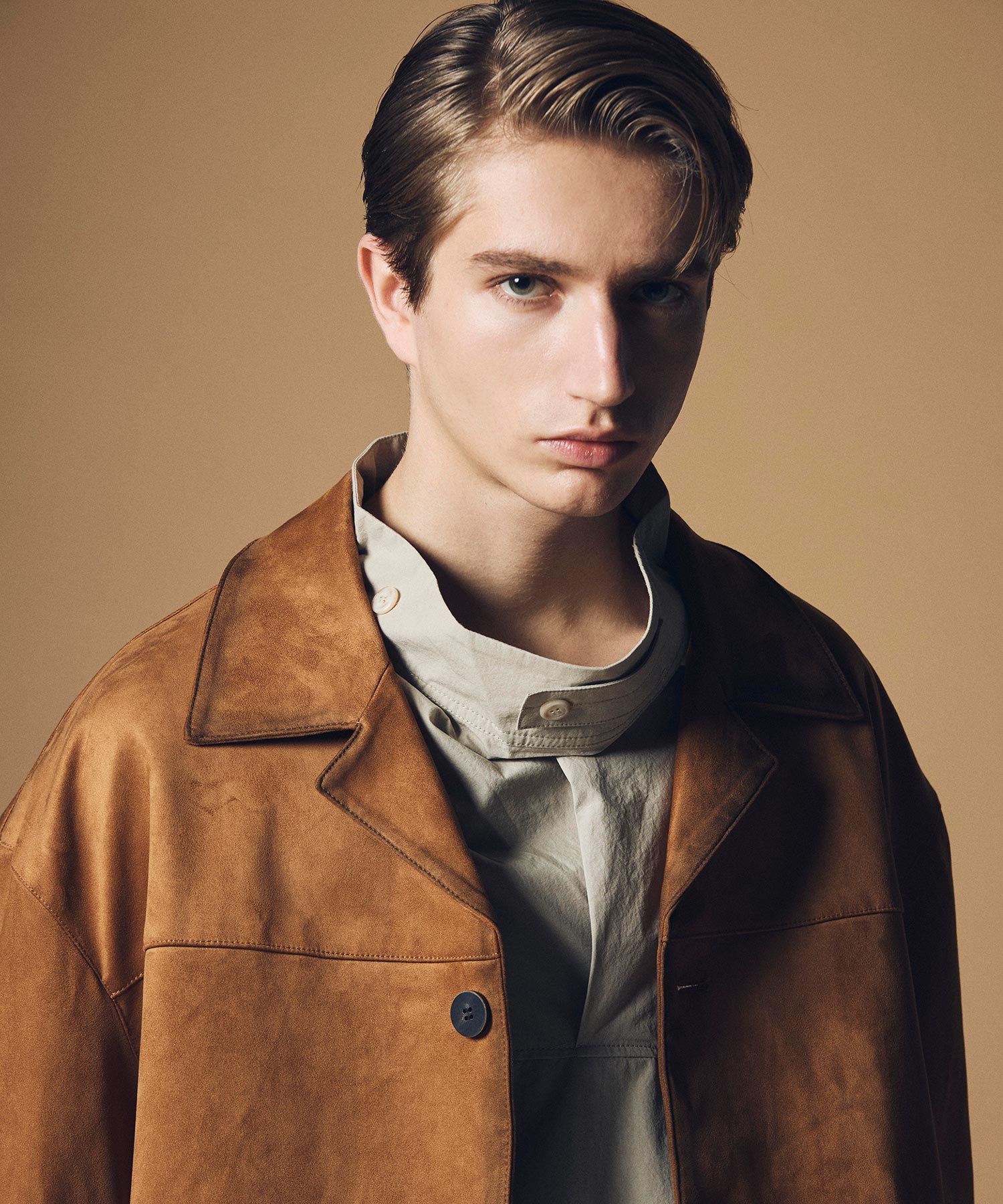 スタンドカラー プルオーバーシャツ