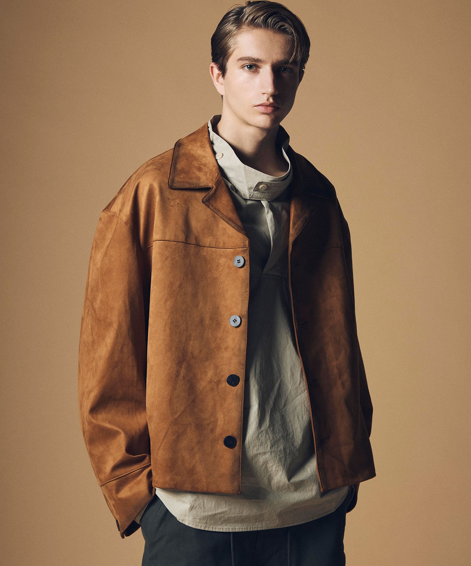 スタンドカラー プルオーバーシャツ