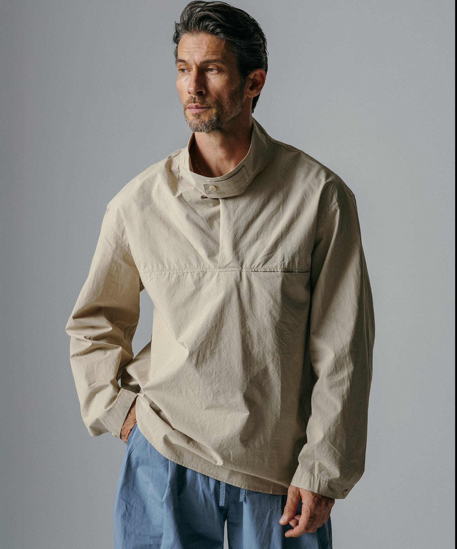 スタンドカラー プルオーバーシャツ