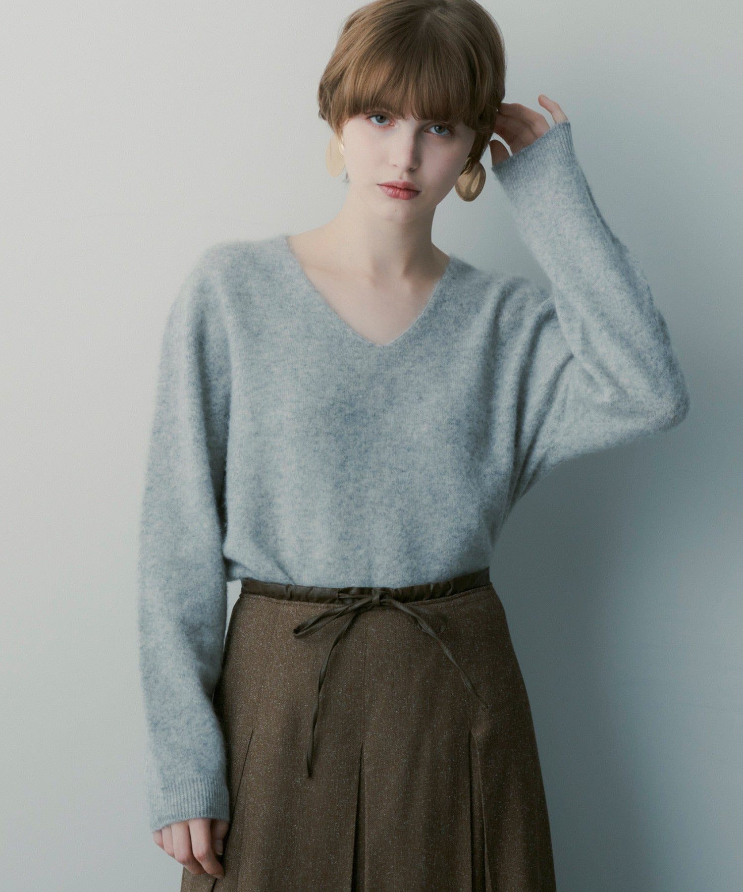 【12月上旬お届け予約商品】カシミヤブレンドVネックニット