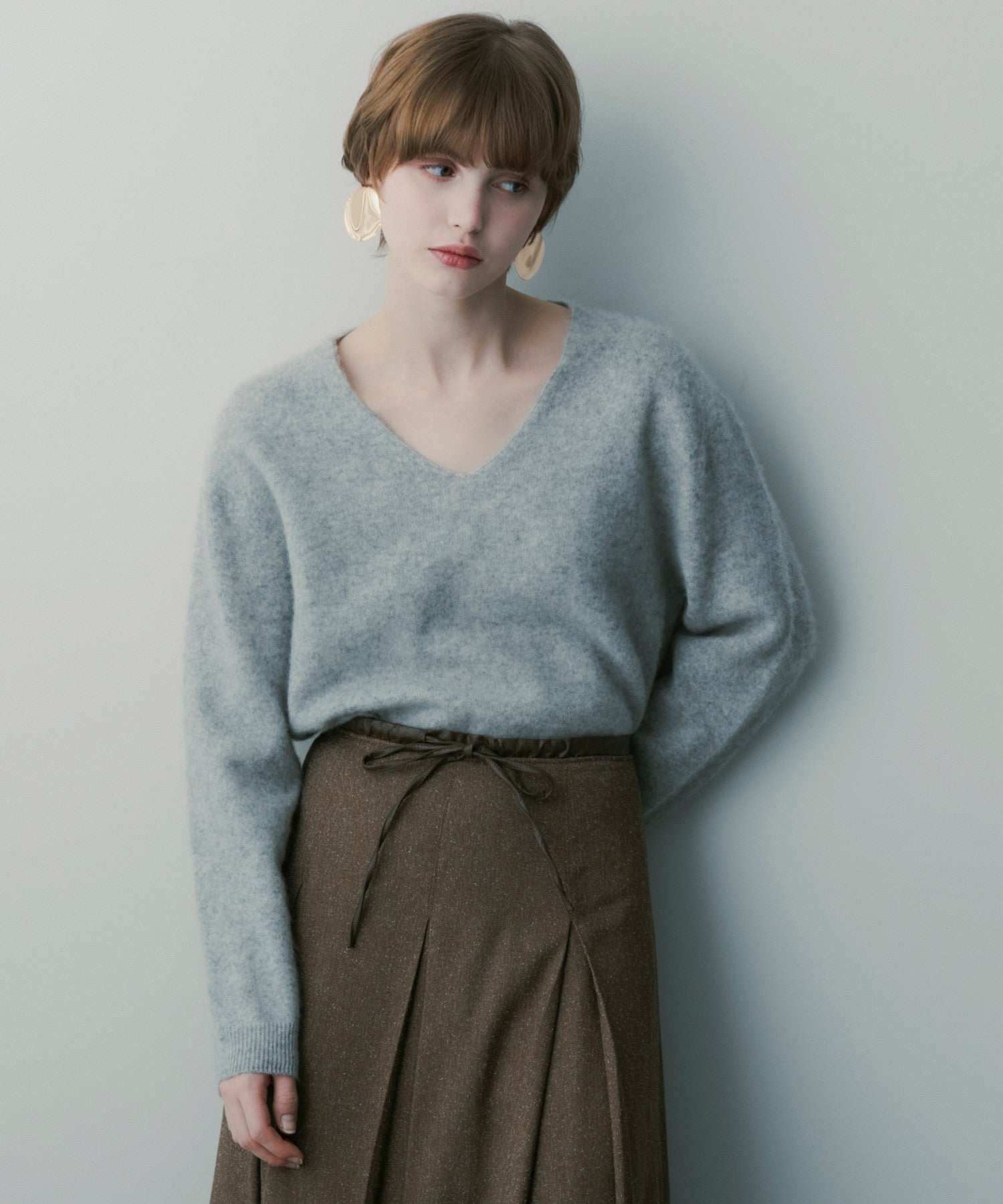 【12月上旬お届け予約商品】カシミヤブレンドVネックニット