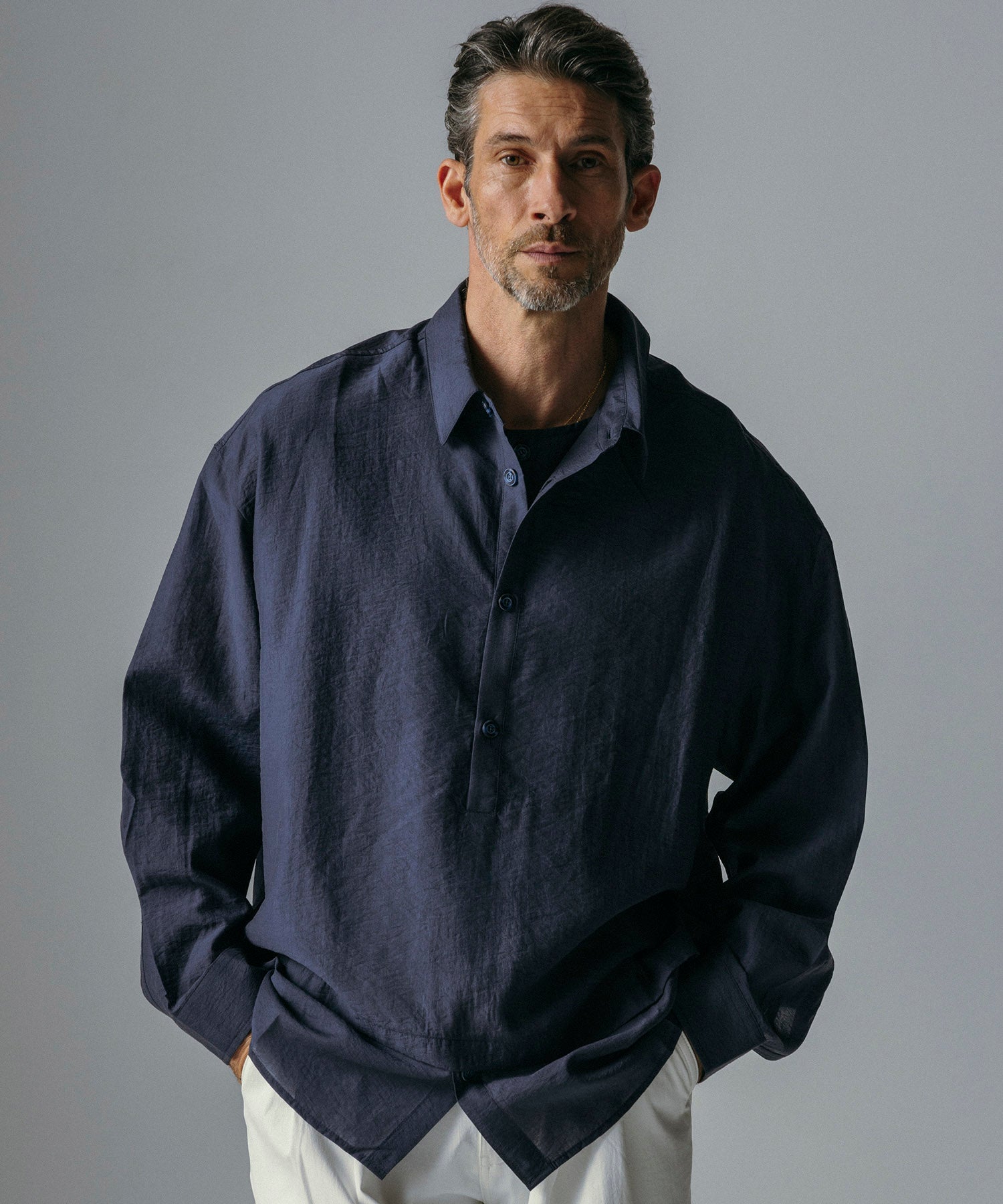 【12月上旬お届け予約商品】リネンブレンド スタンドカラー プルオーバーシャツ