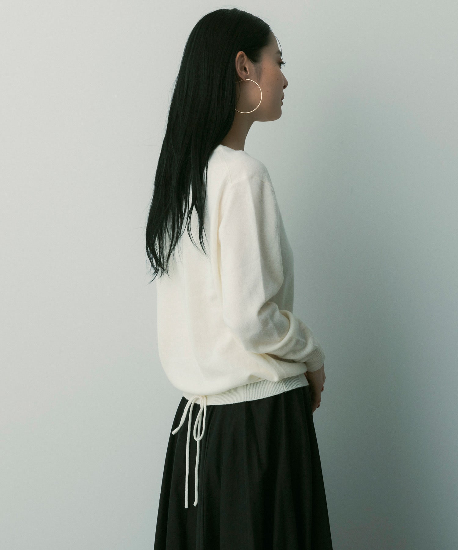 【12月上旬お届け予約商品】カシミヤブレンドVネックニット