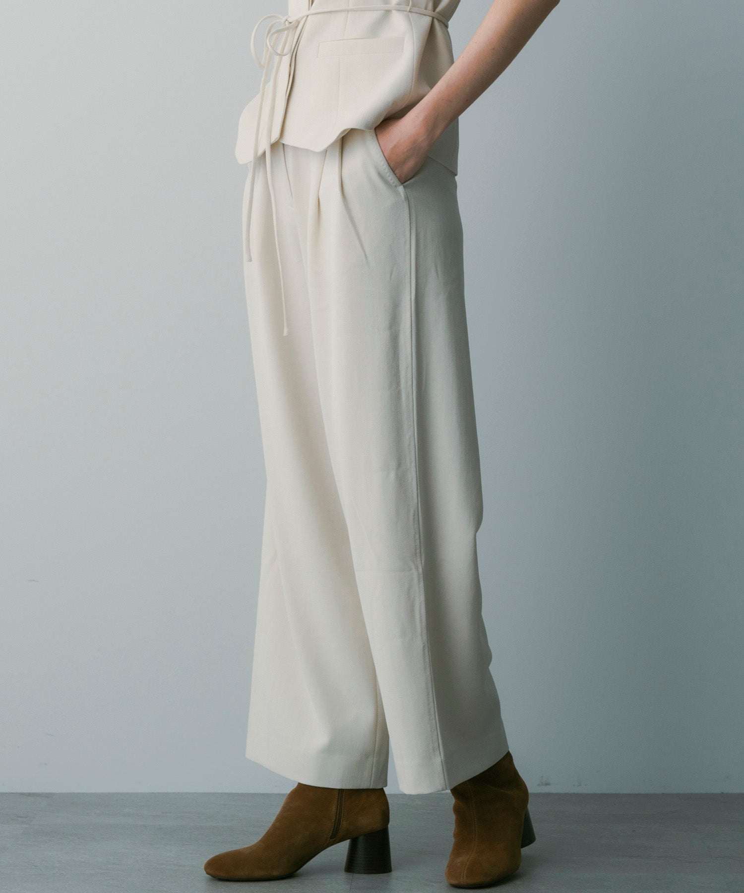 【3月中旬お届け予約商品】ハイウエスト ワイドスラックス