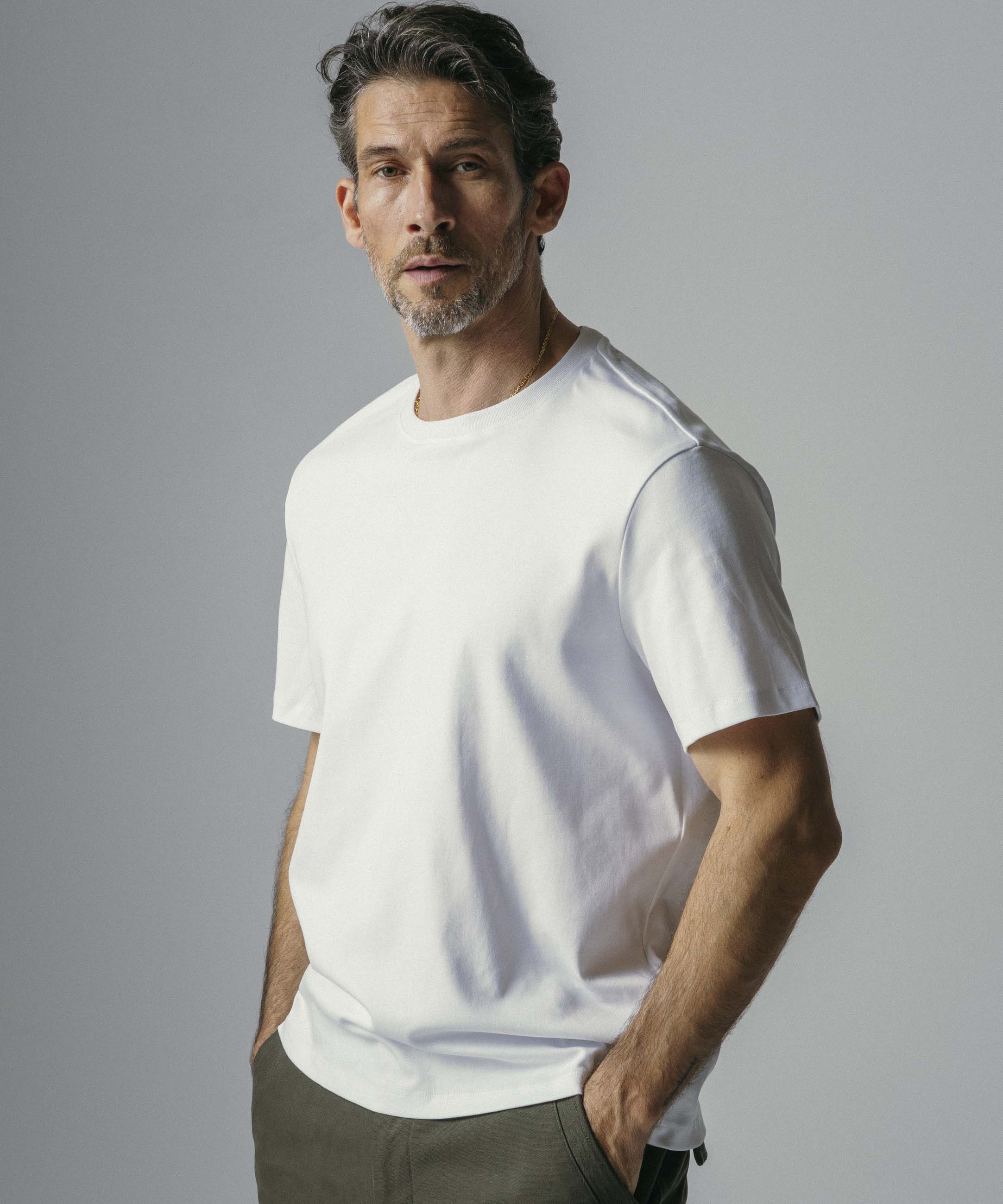 クルーネックTシャツ