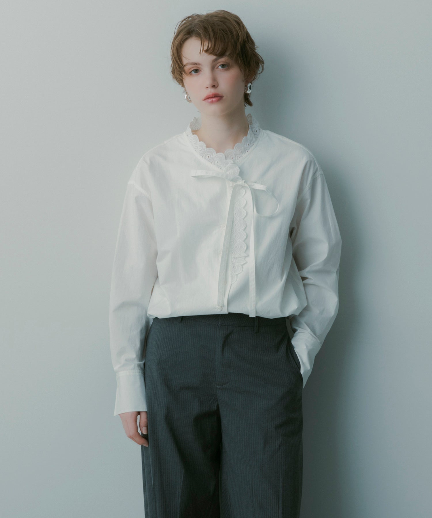 【3月中旬お届け予約商品】リボンフリルブラウス