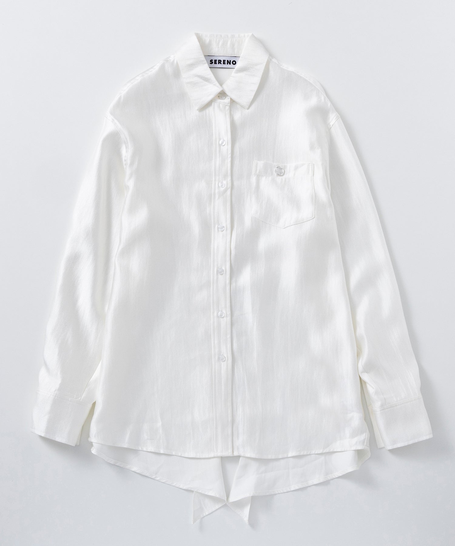 カットワークサテンブラウス