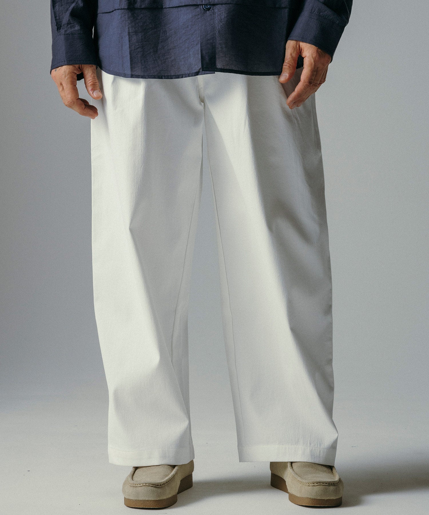 ハイウエスト ワンプリーツワイドパンツ