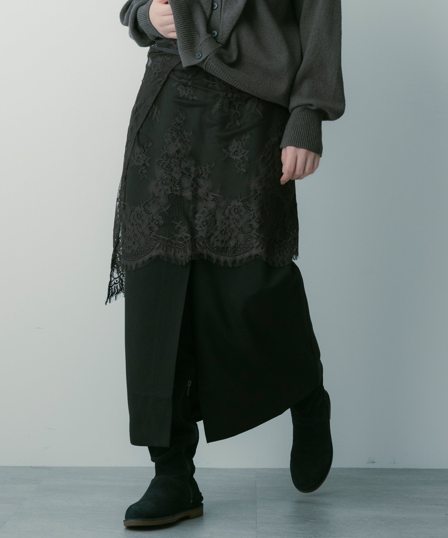 フロントスリットスカート