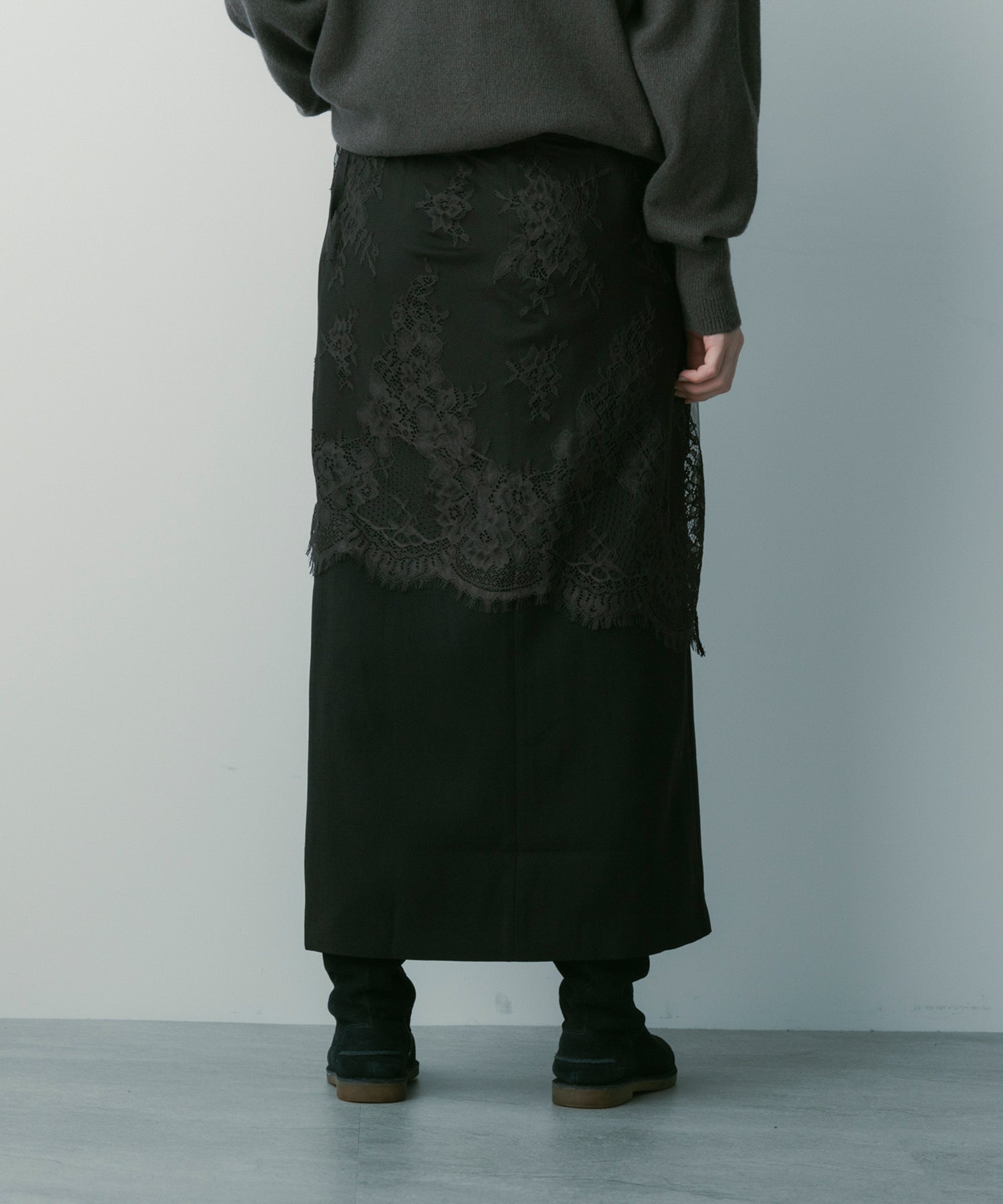 フロントスリットスカート